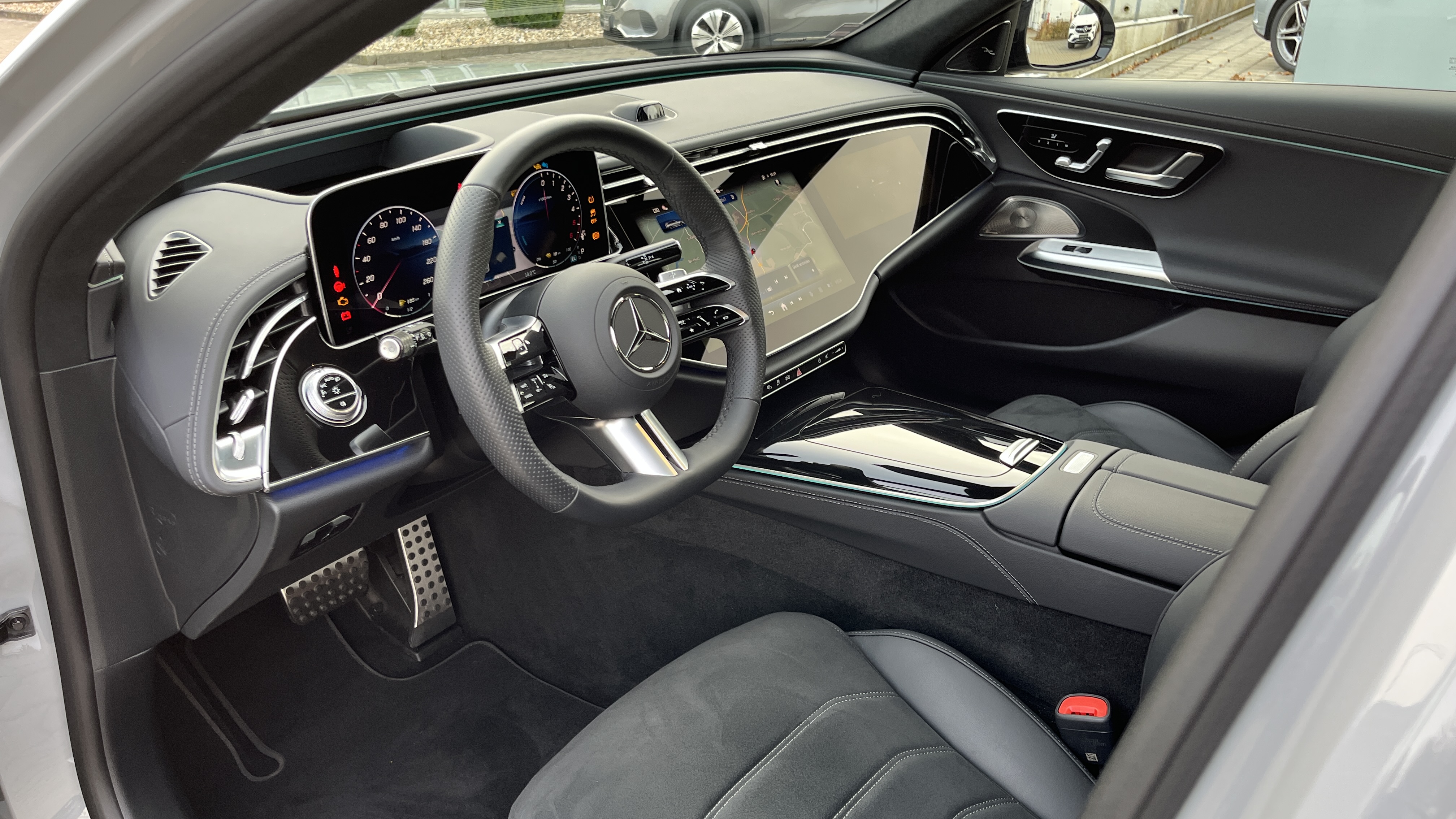 Mercedes-Benz E 300 de 4M T