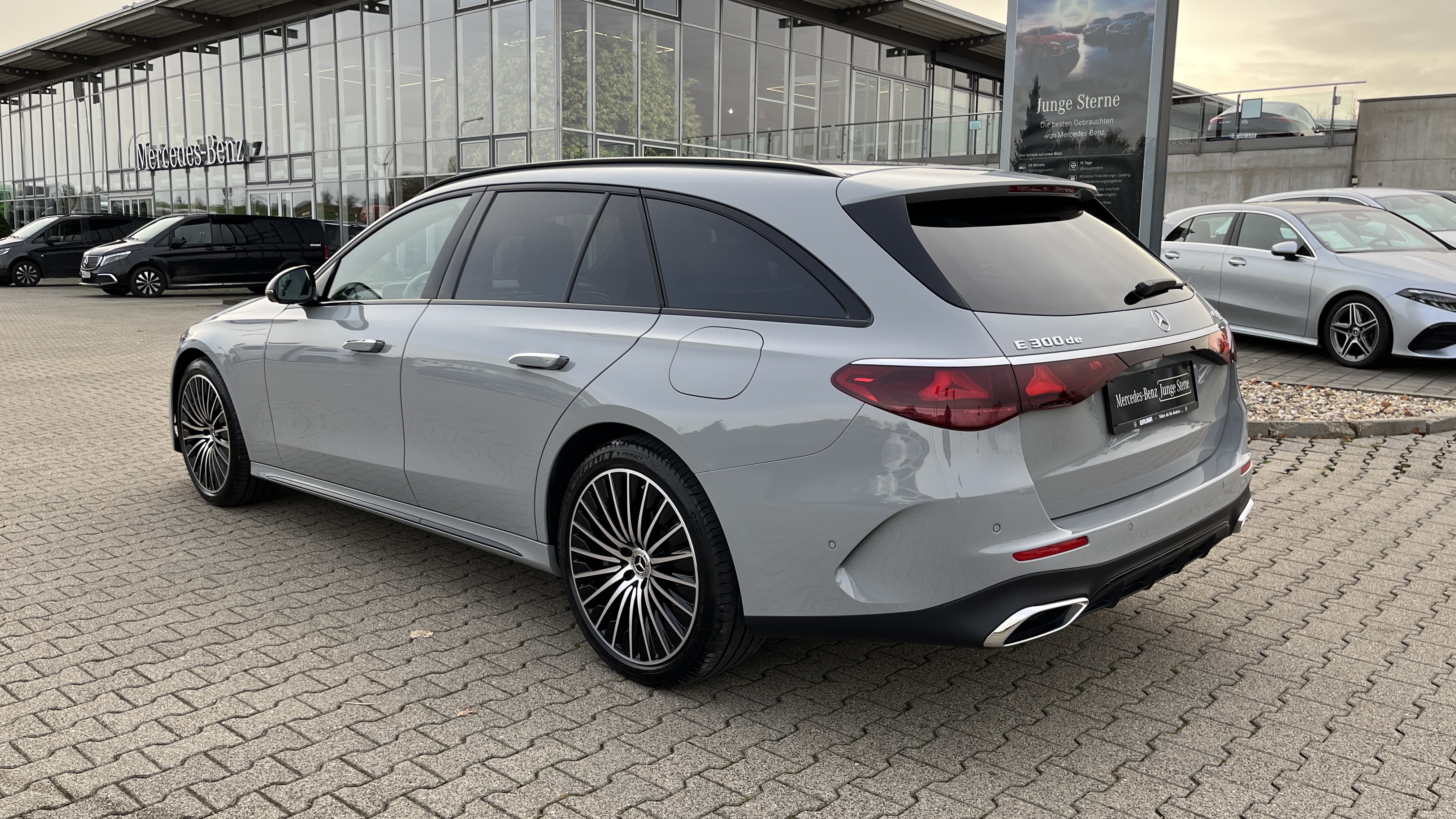 Mercedes-Benz E 300 de 4M T