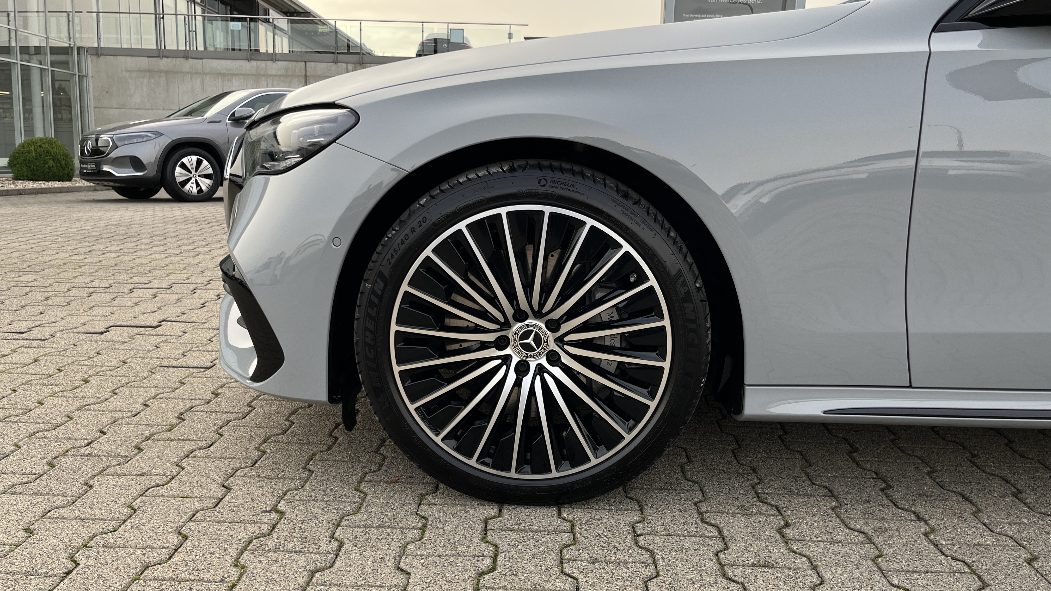 Mercedes-Benz E 300 de 4M T