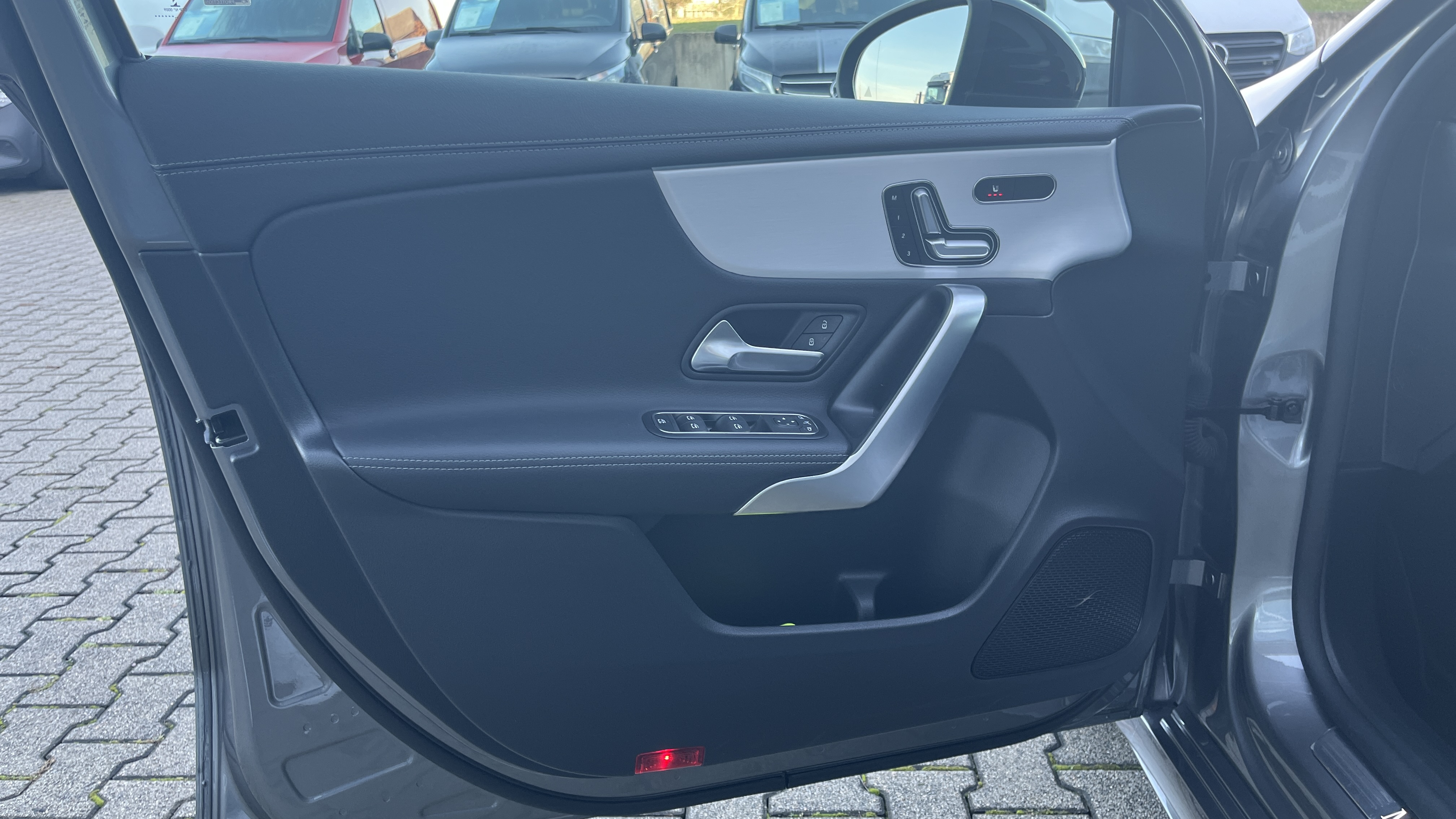 Mercedes-Benz A 220 4M