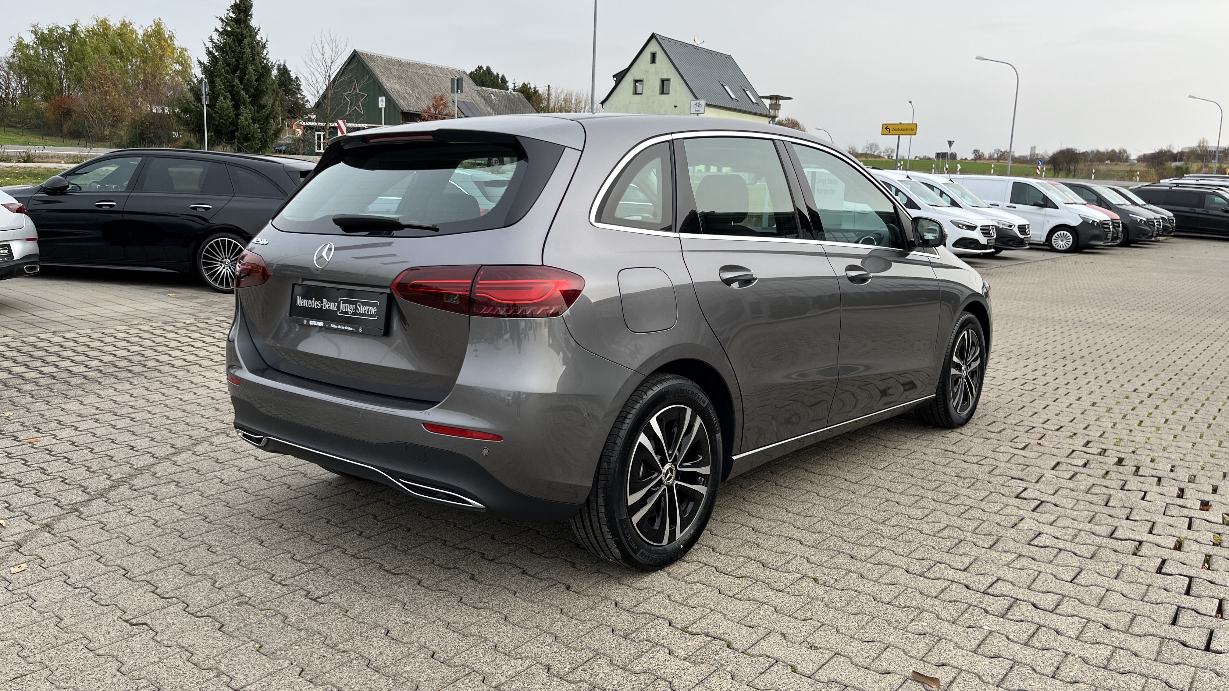 Mercedes-Benz B 250 e