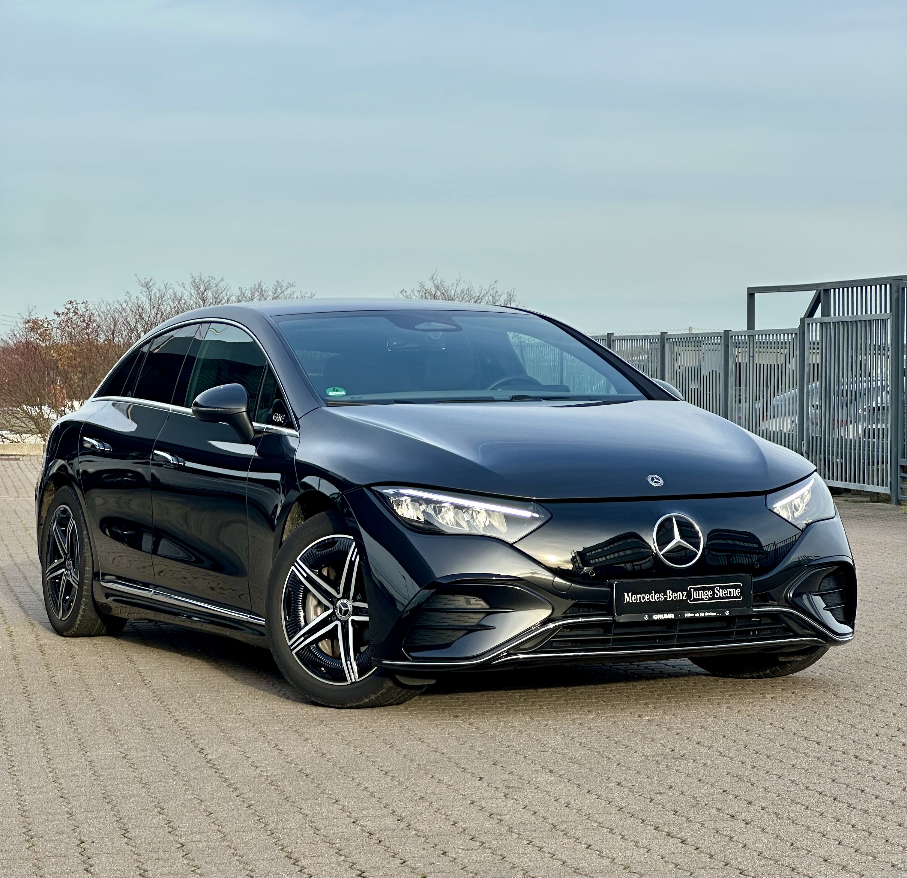 Mercedes-Benz EQE 300 