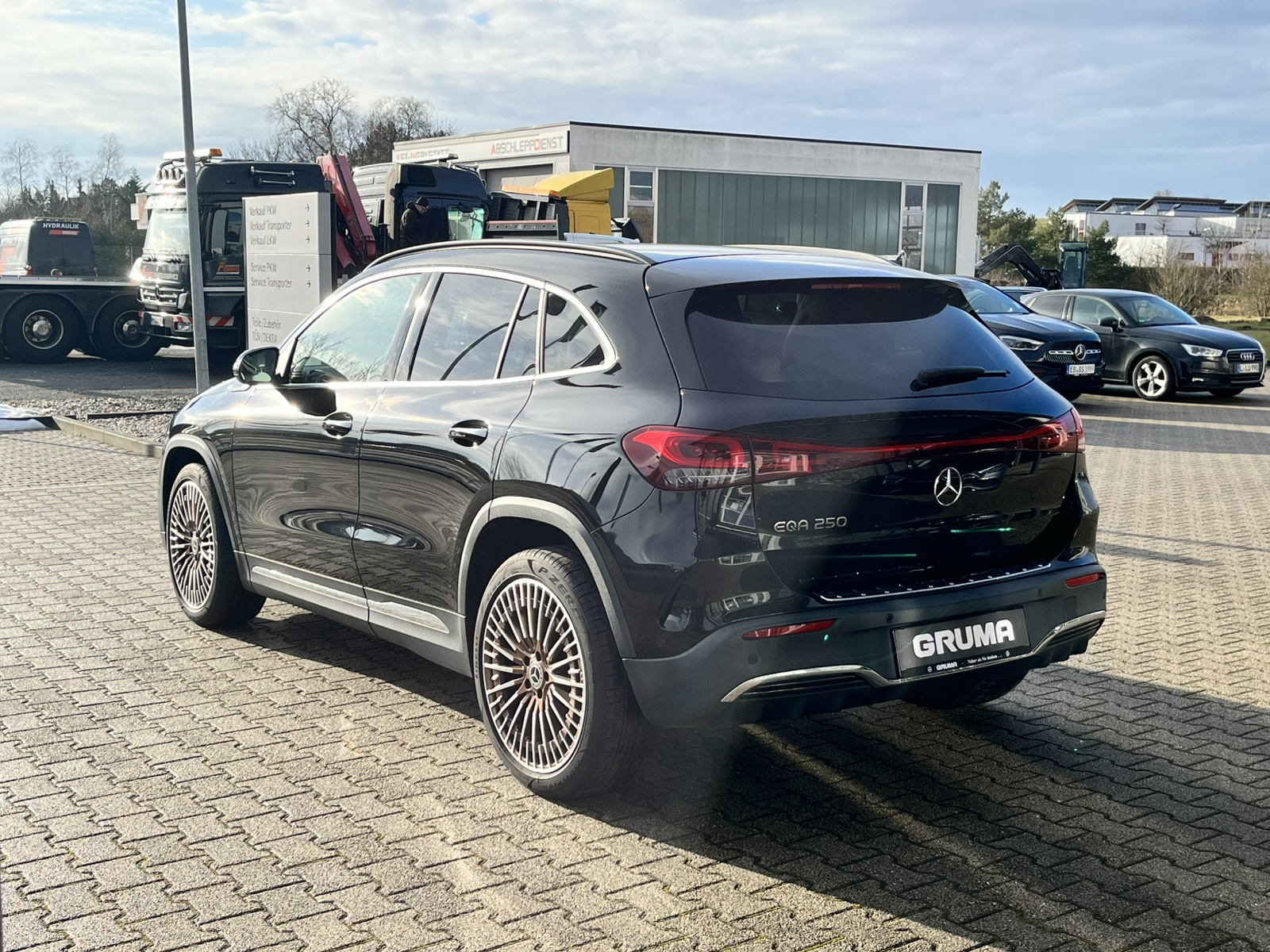 Mercedes-Benz EQA 250 