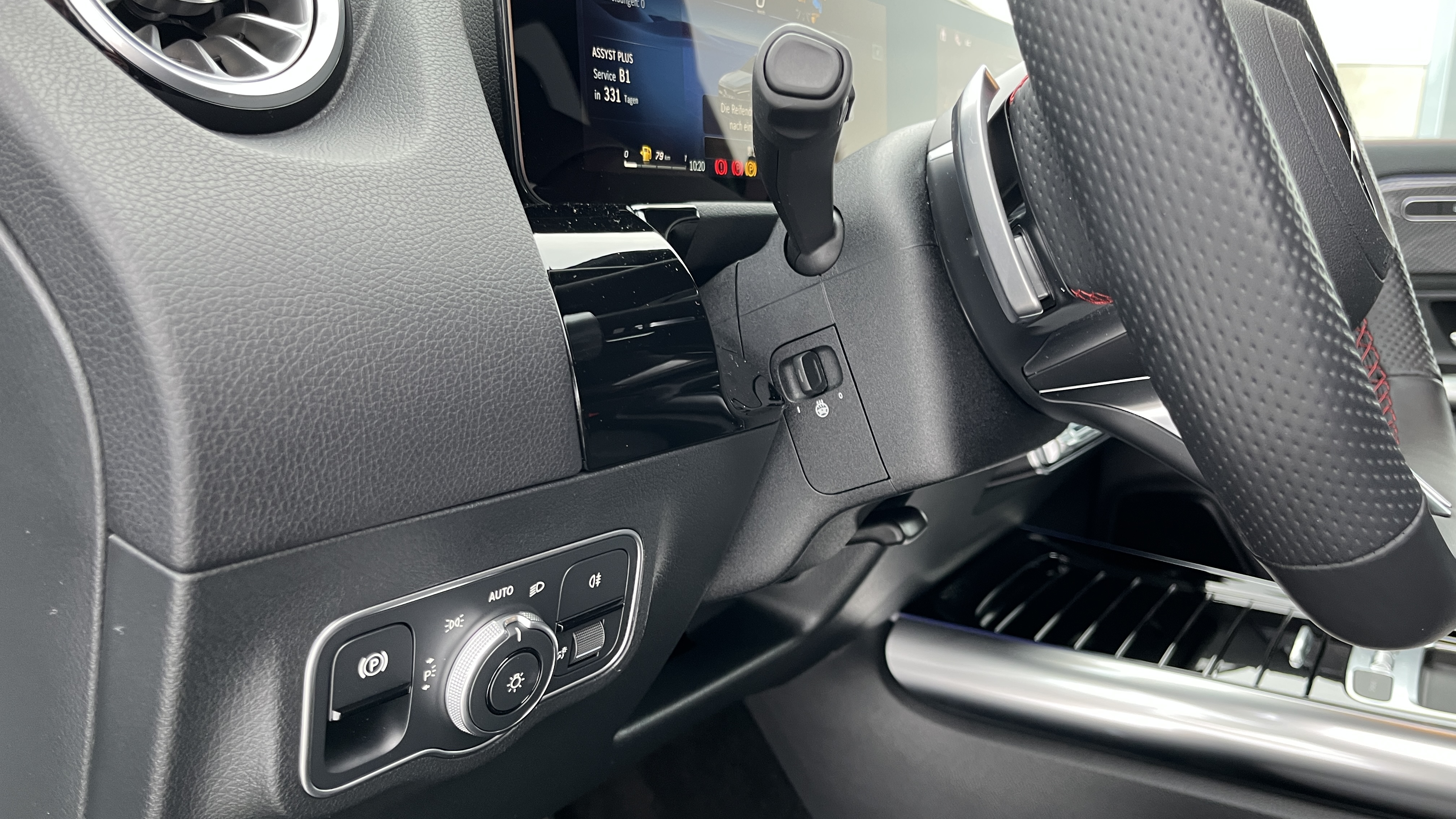 Mercedes-Benz GLA 220 4M