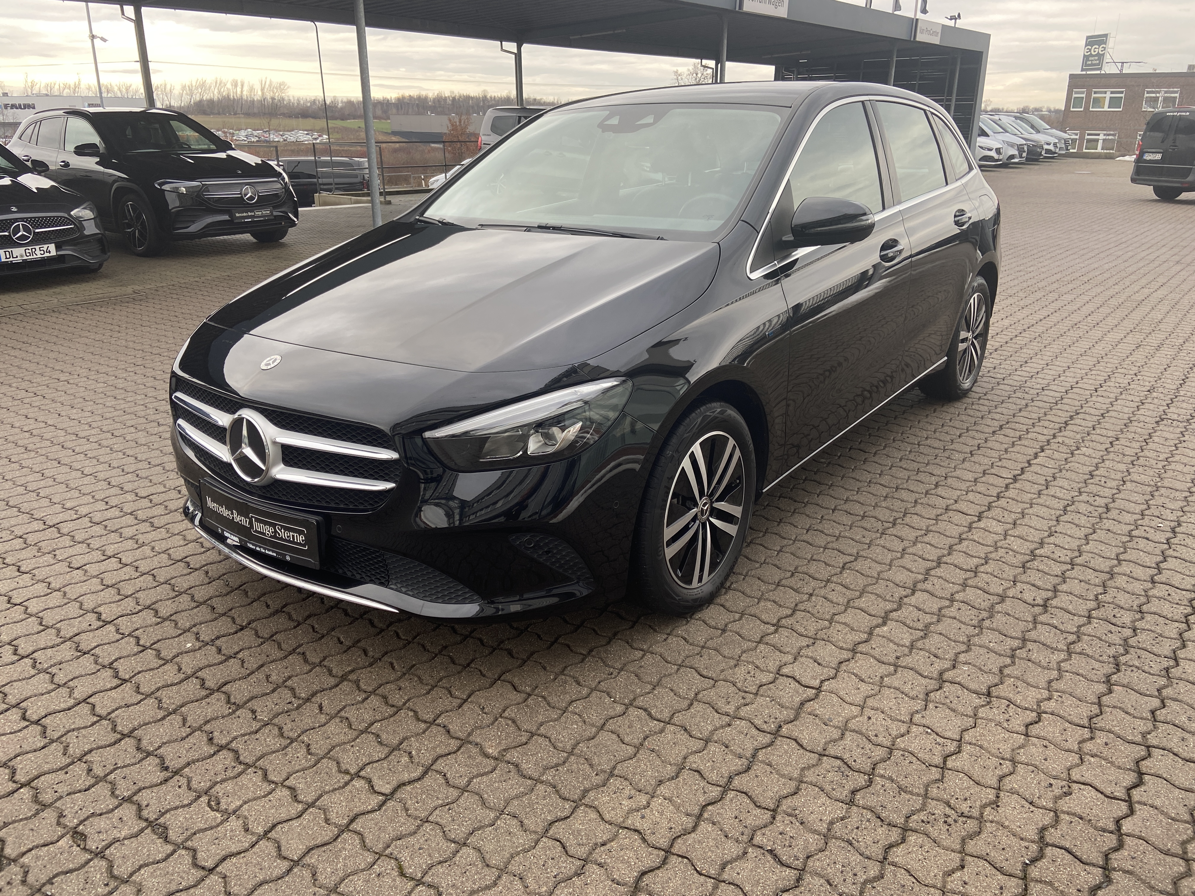 Mercedes-Benz B 250 e
