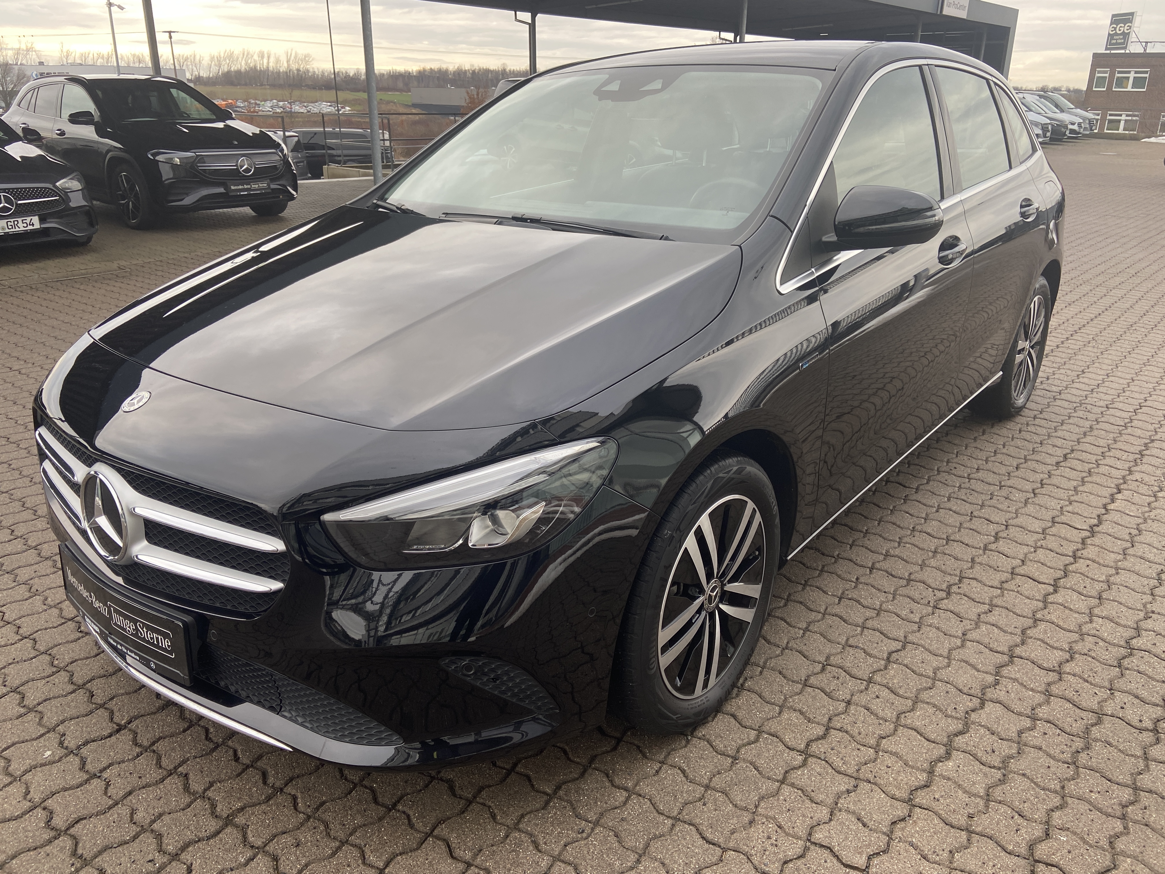 Mercedes-Benz B 250 e