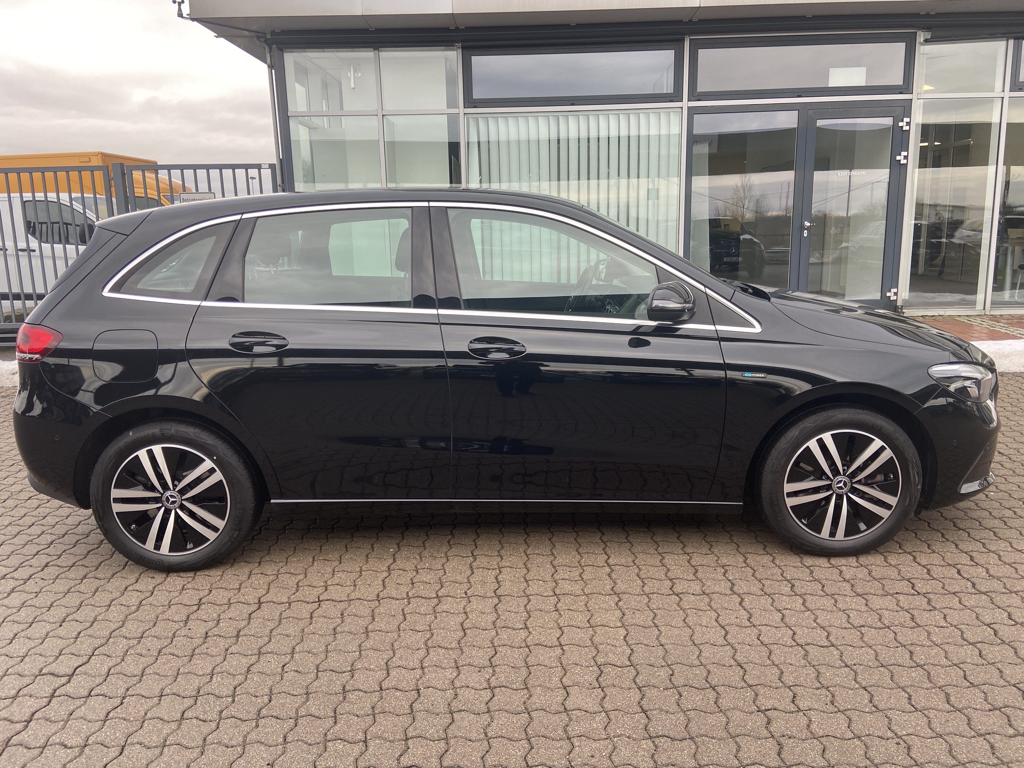 Mercedes-Benz B 250 e