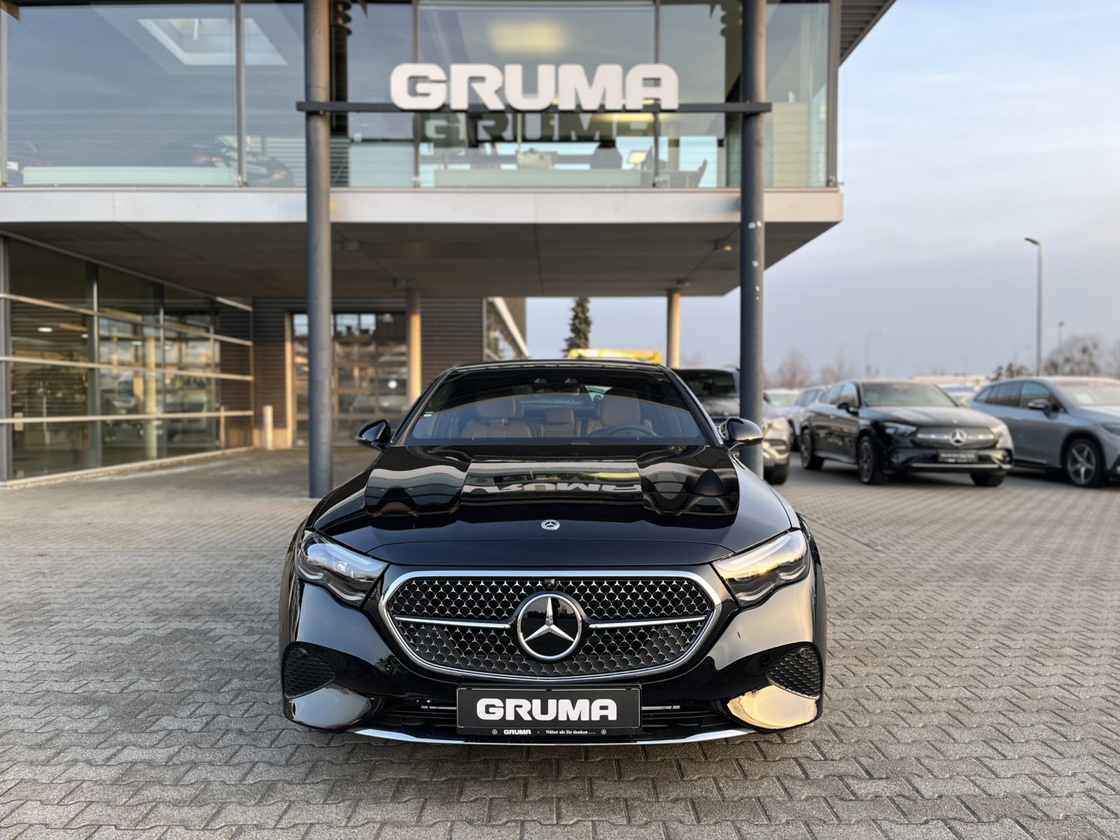 Mercedes-Benz E 200 Limousine