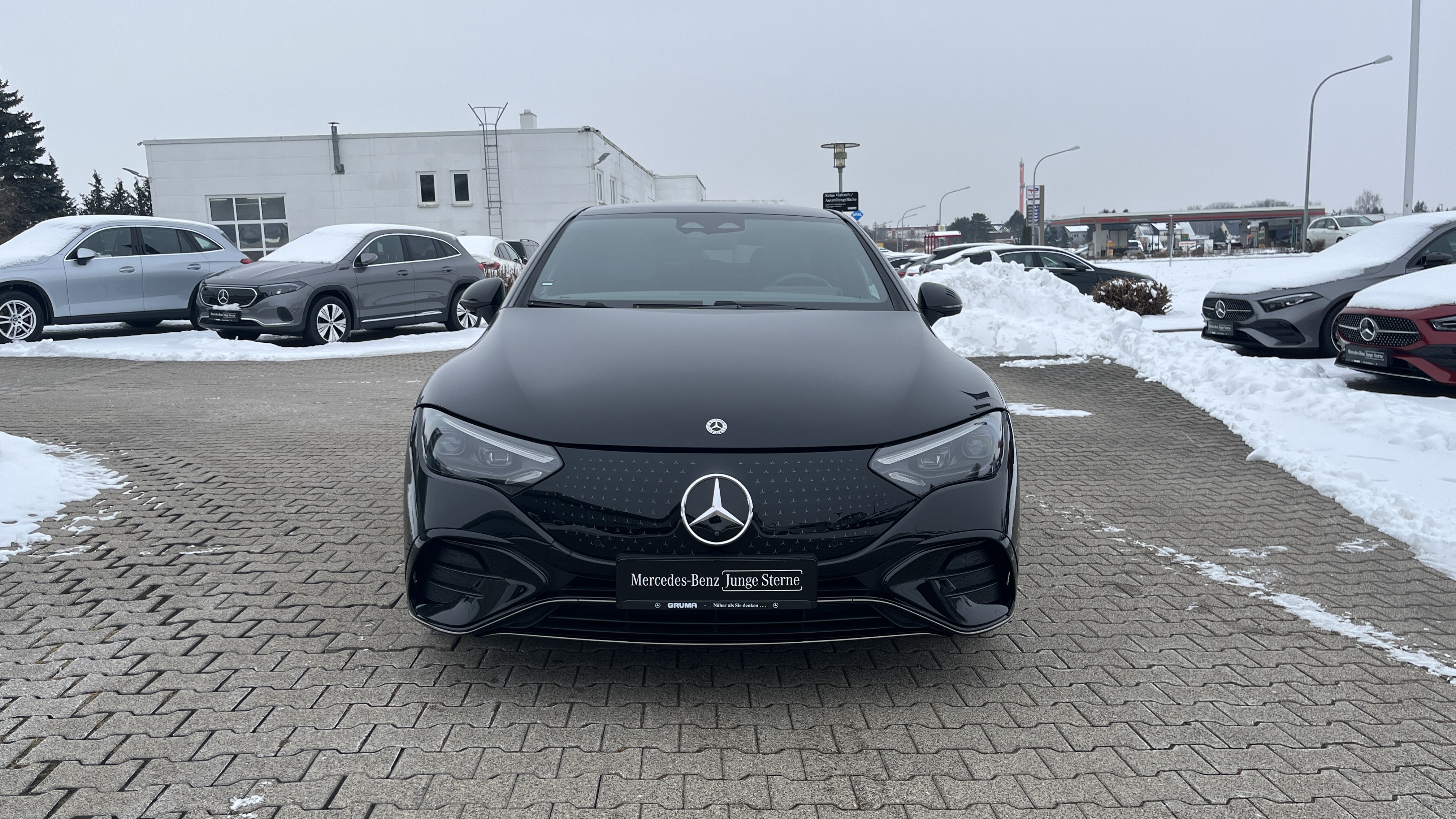 Mercedes-Benz EQE 300 