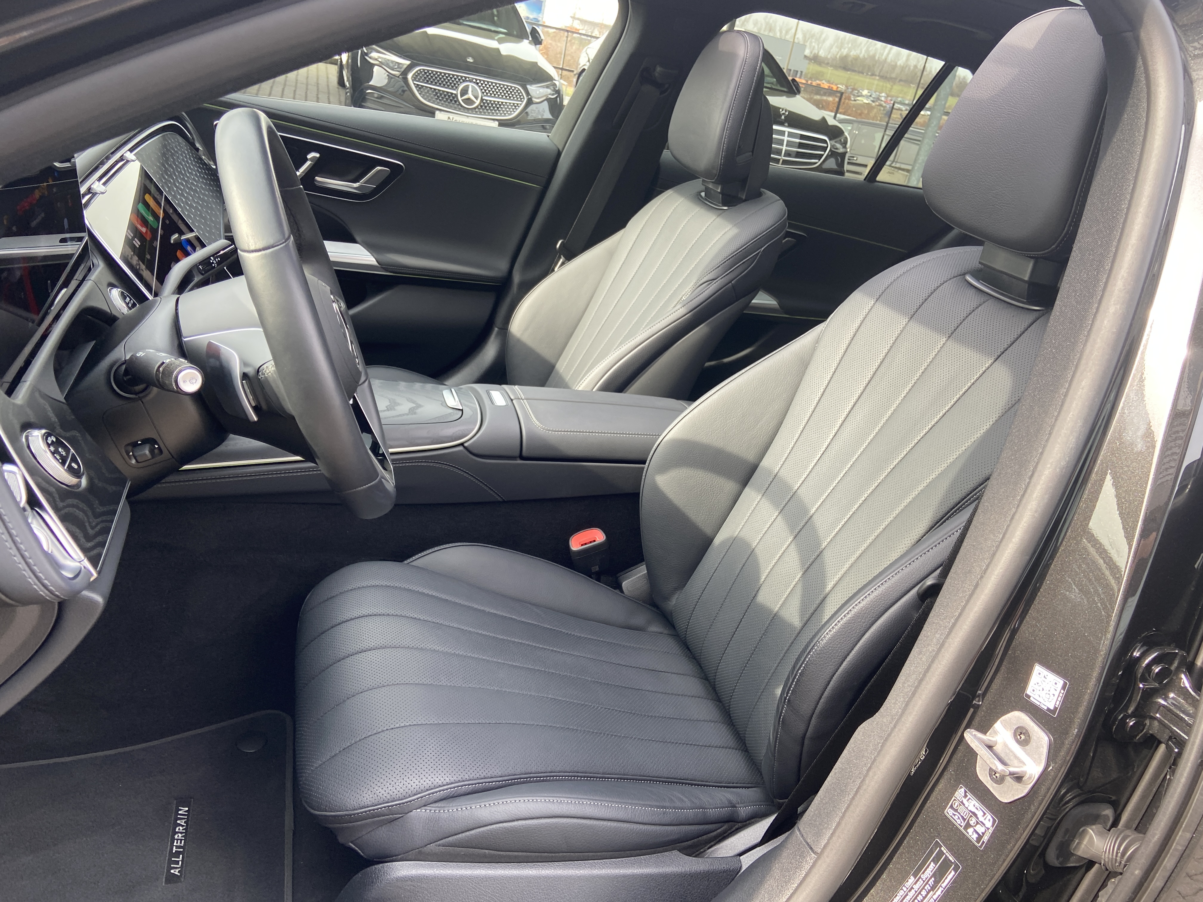 Mercedes-Benz E 300 de 4M All-Terrain