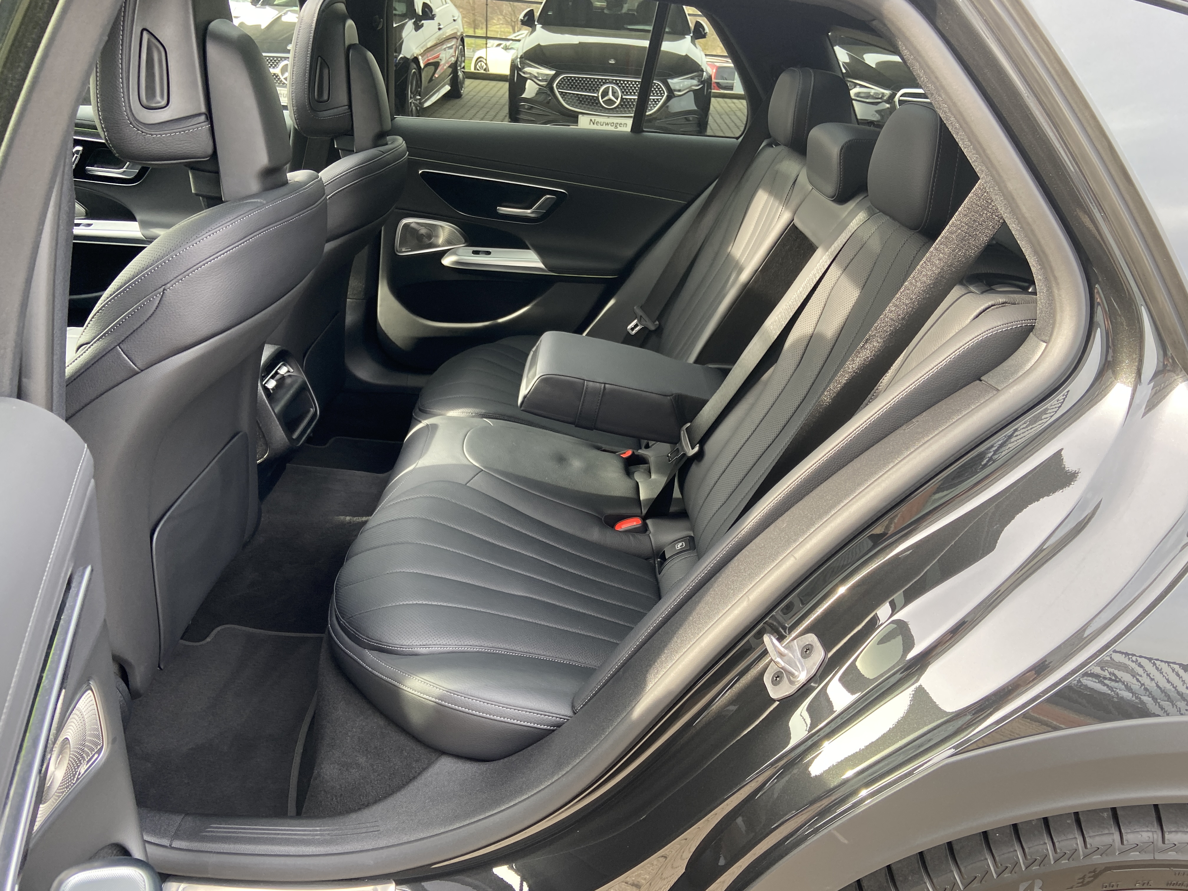 Mercedes-Benz E 300 de 4M All-Terrain