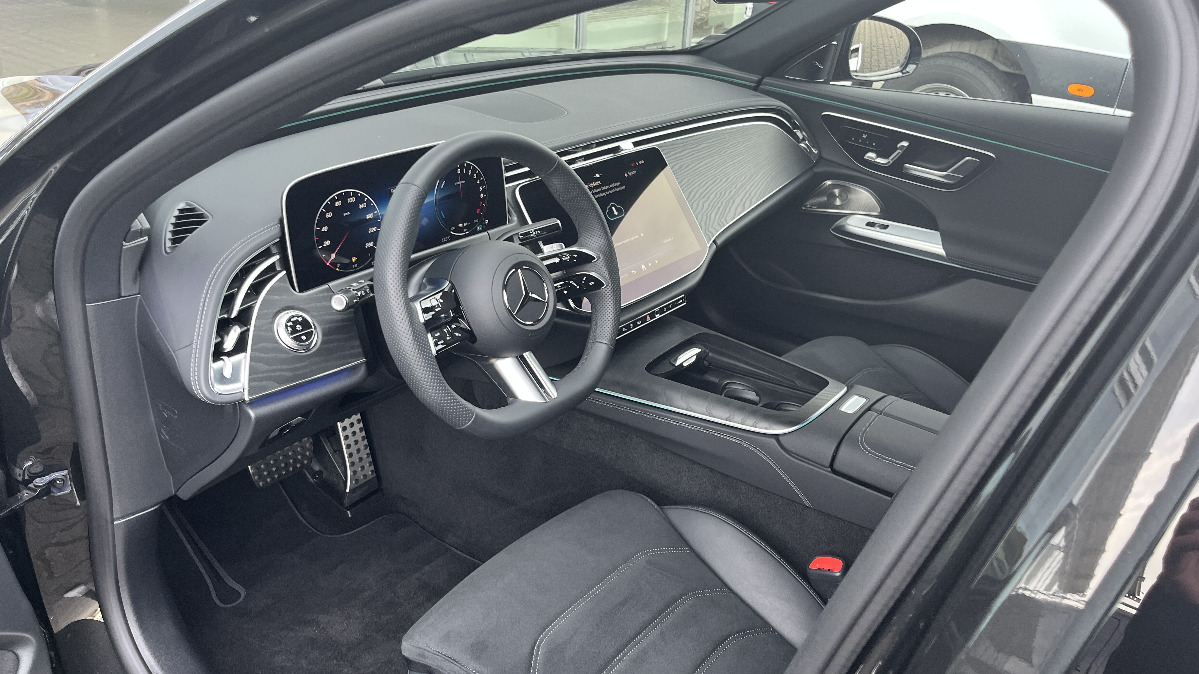 Mercedes-Benz E 300 e T