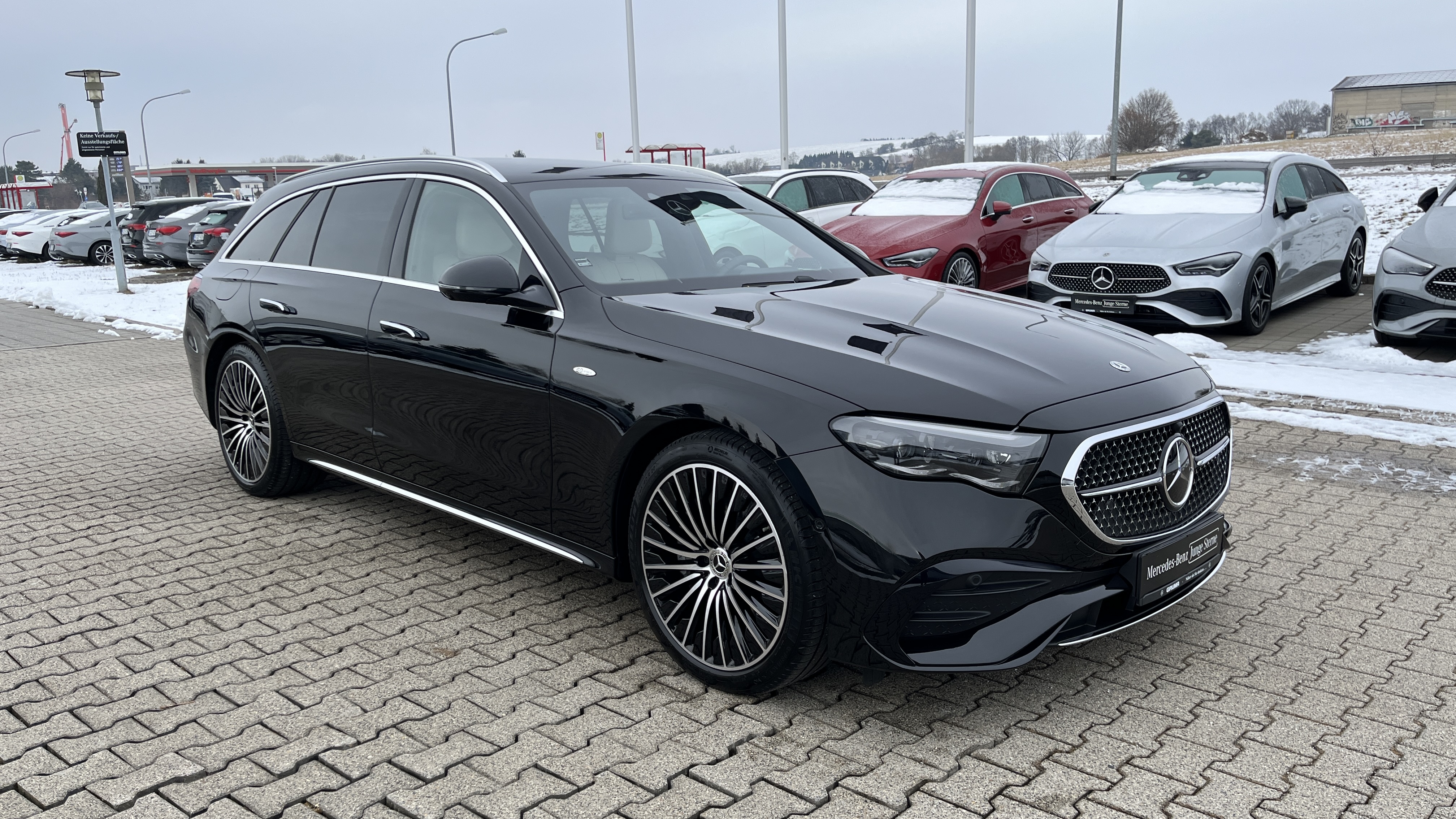 Mercedes-Benz E 300 e T-Modell mit EQ Hybrid Technologie
