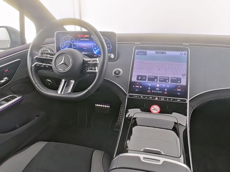 Mercedes-Benz EQE 300 