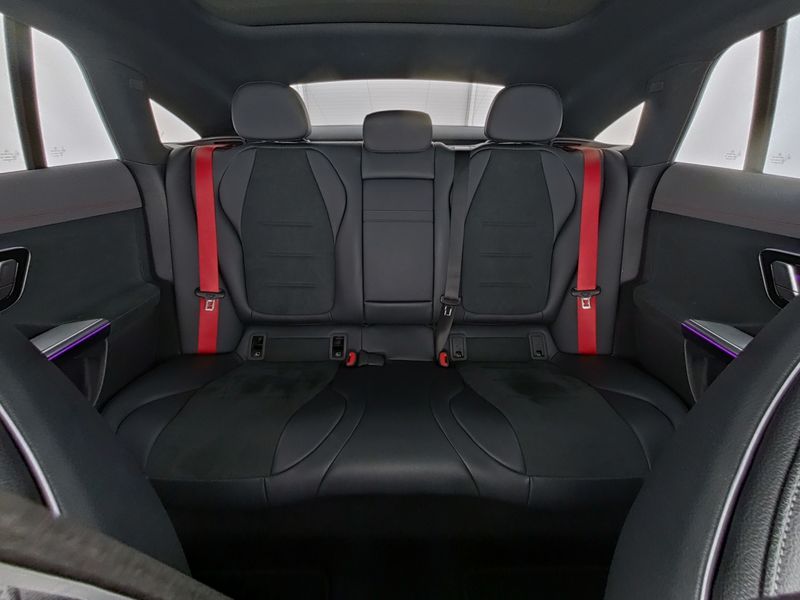 Mercedes-Benz EQE 300 