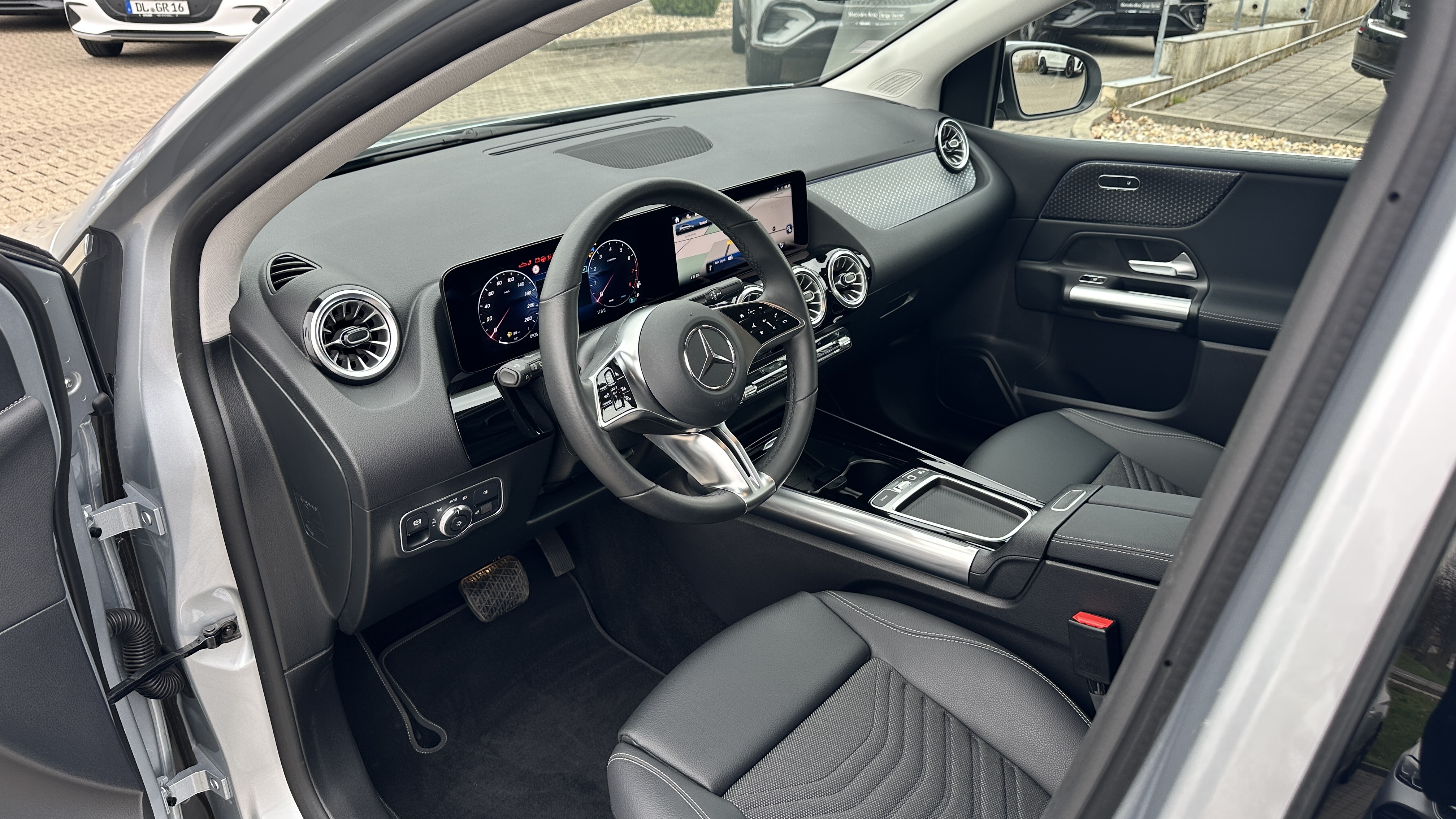 Mercedes-Benz B 200 