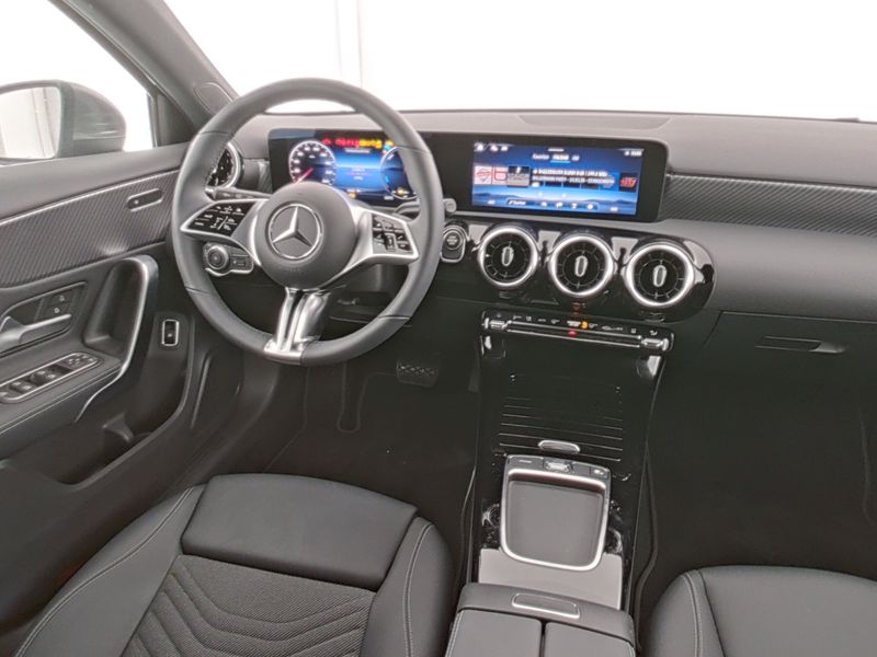 Mercedes-Benz A 250 e