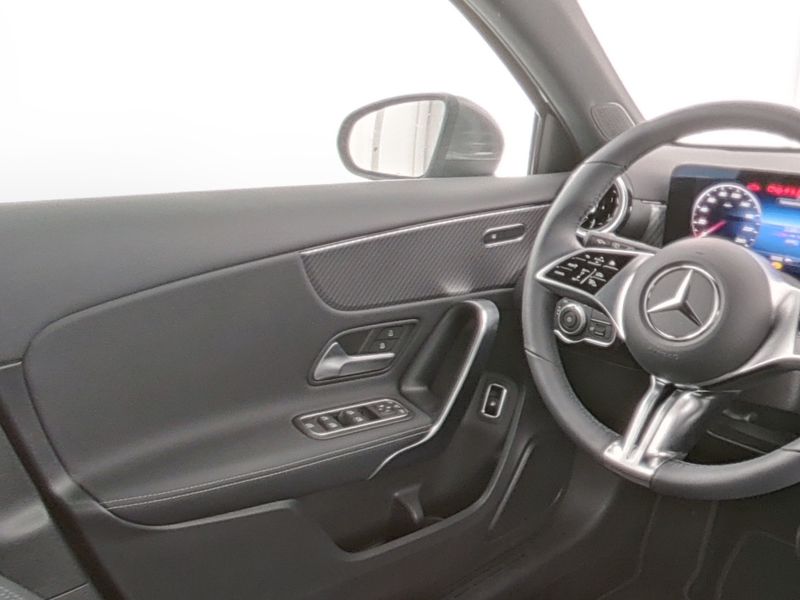 Mercedes-Benz A 250 e