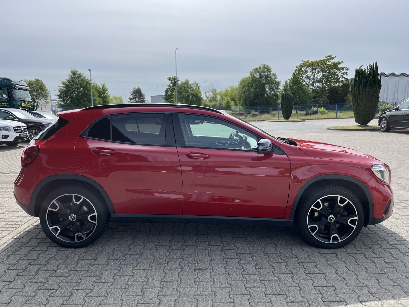 Mercedes-Benz GLA 250 4M
