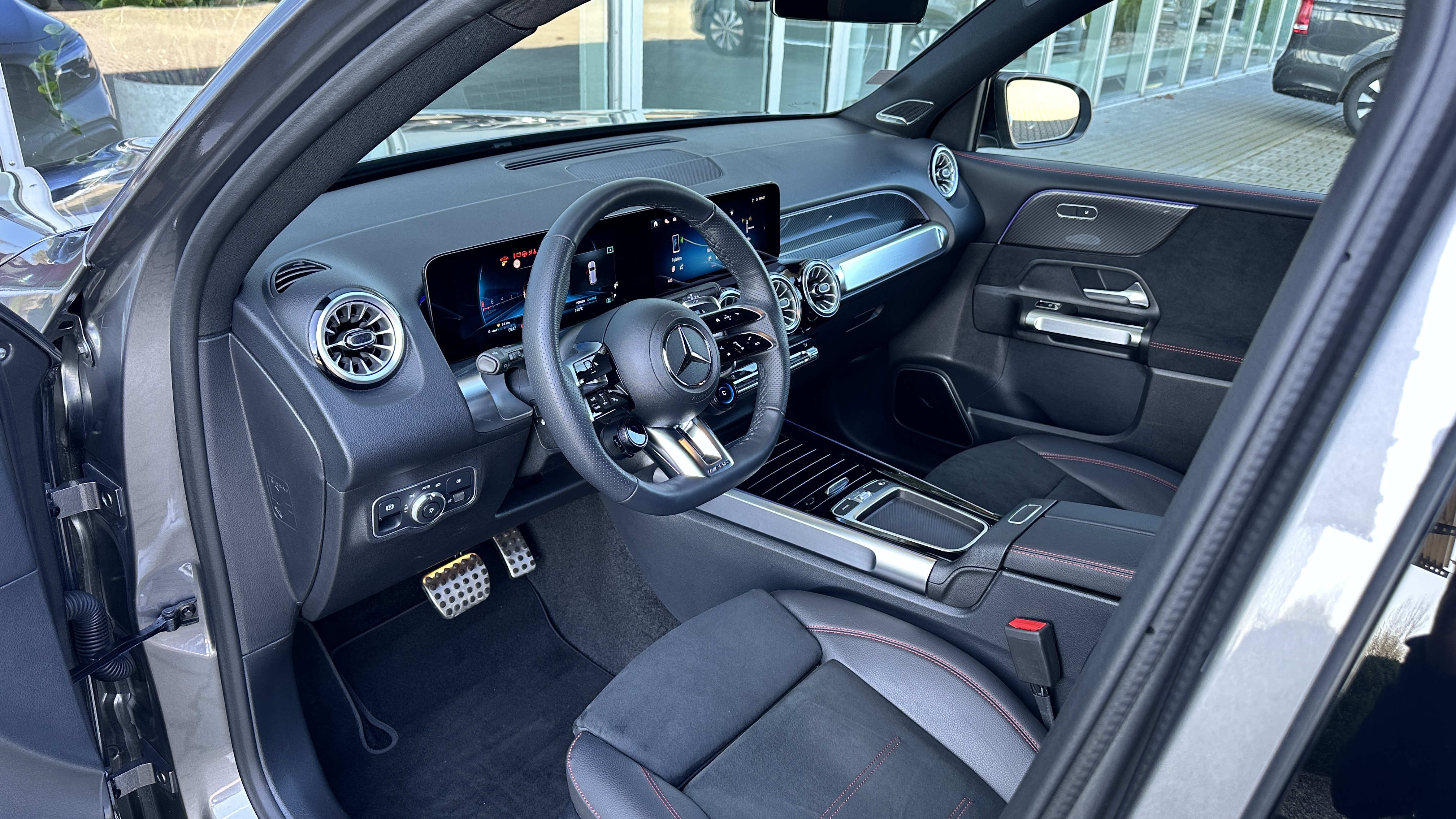 Mercedes-Benz GLB 35 AMG Mercedes-AMG GLB 35 4M