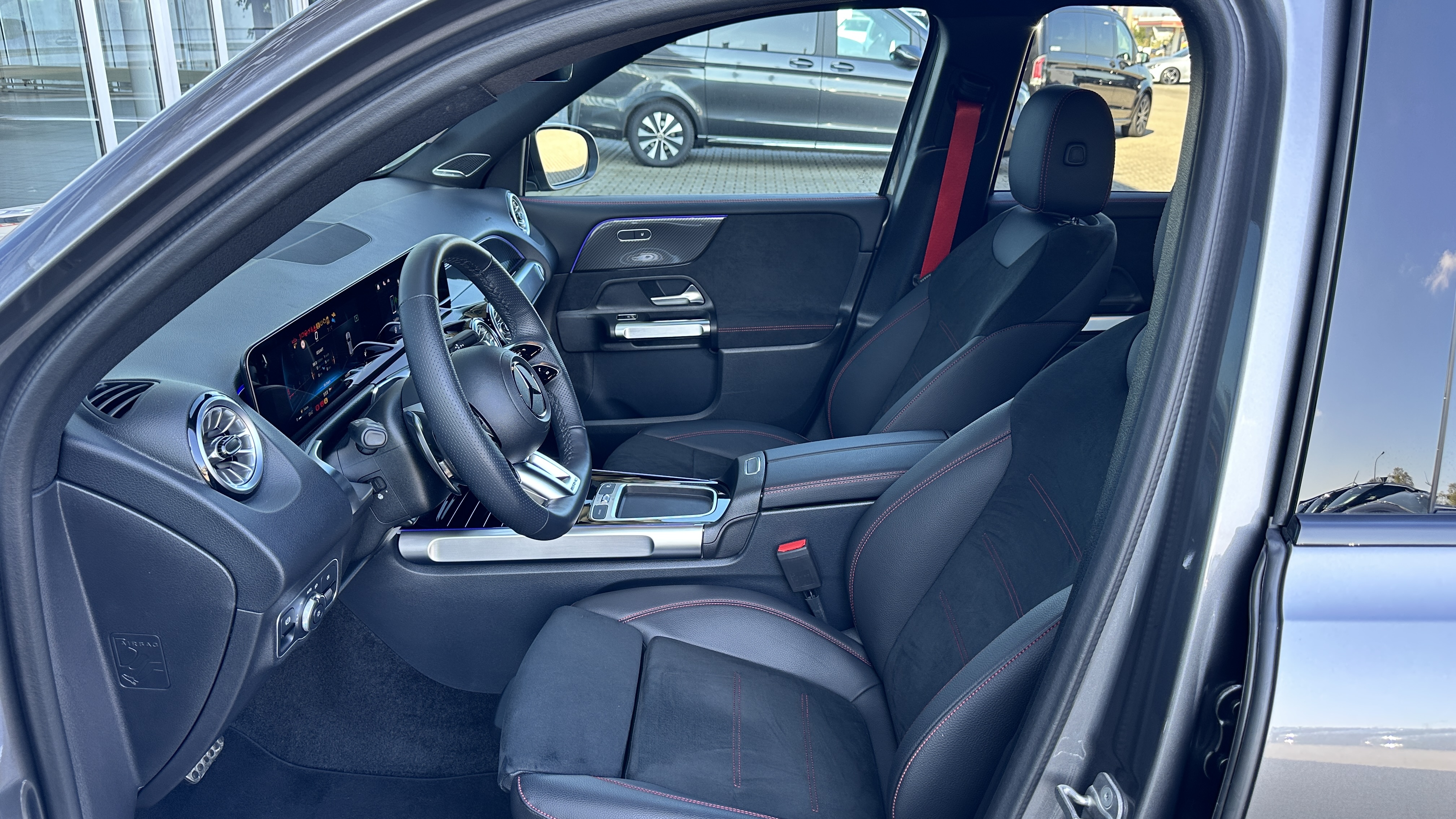 Mercedes-Benz GLB 35 AMG Mercedes-AMG GLB 35 4M