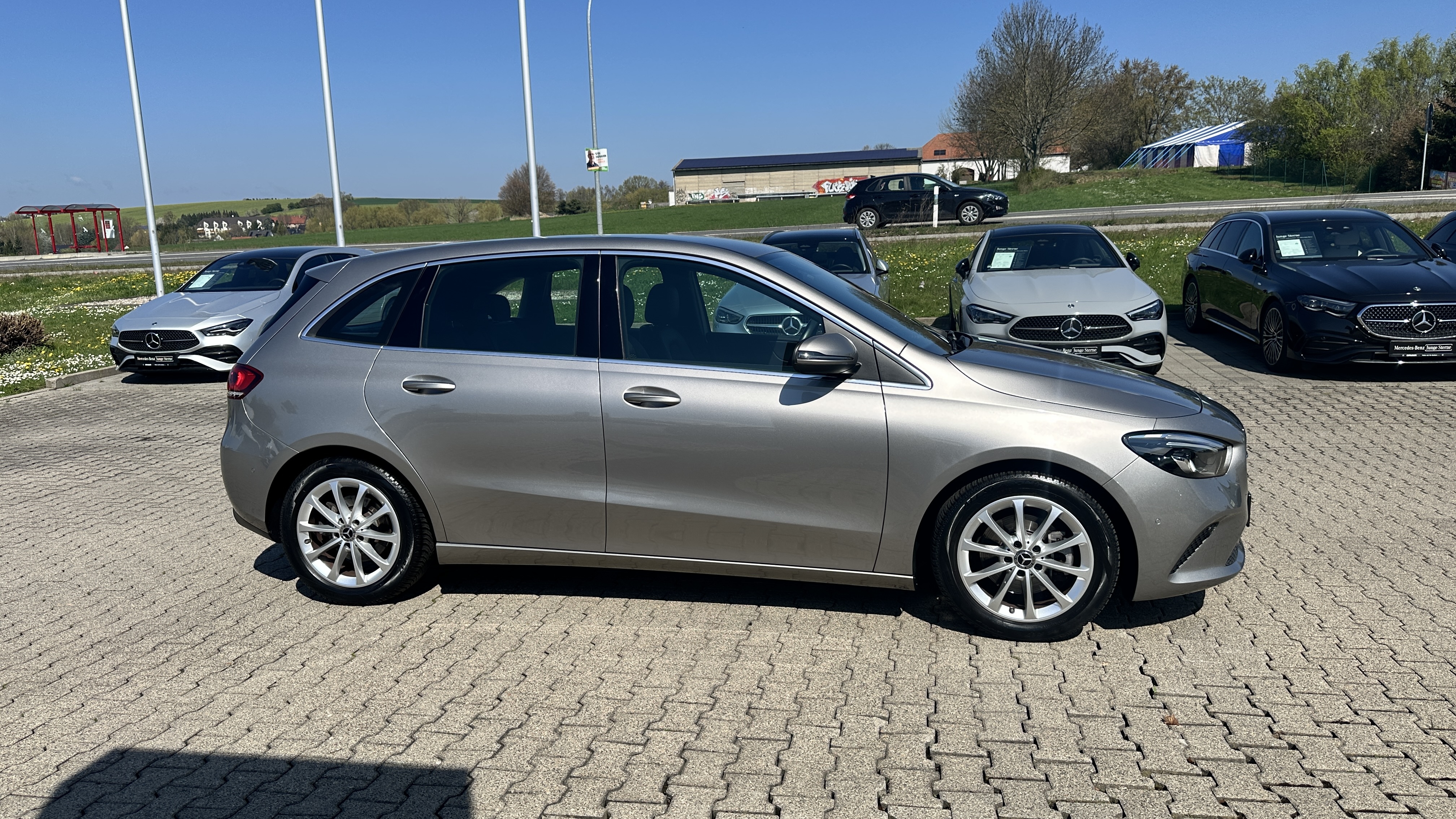 Mercedes-Benz B 200 