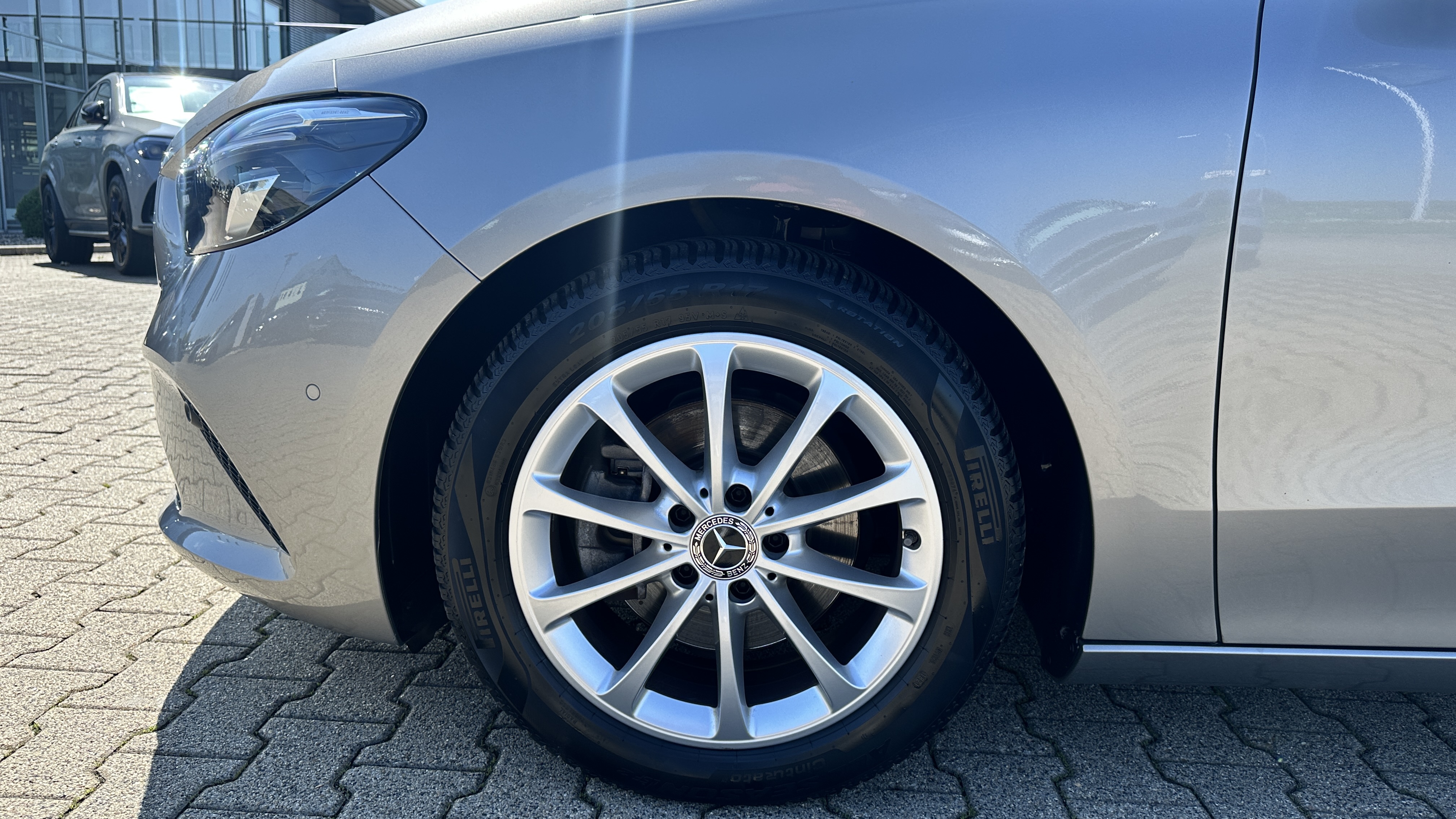Mercedes-Benz B 200 