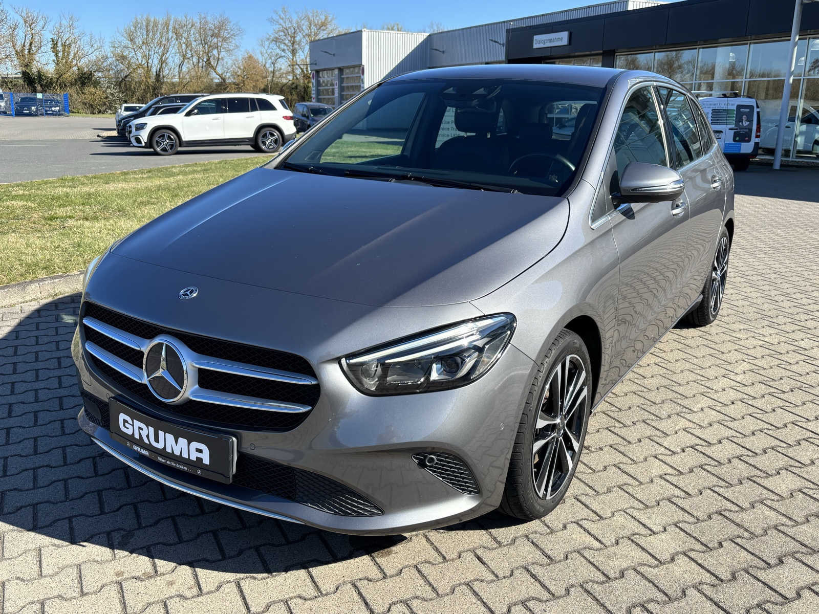 Mercedes-Benz B 200 