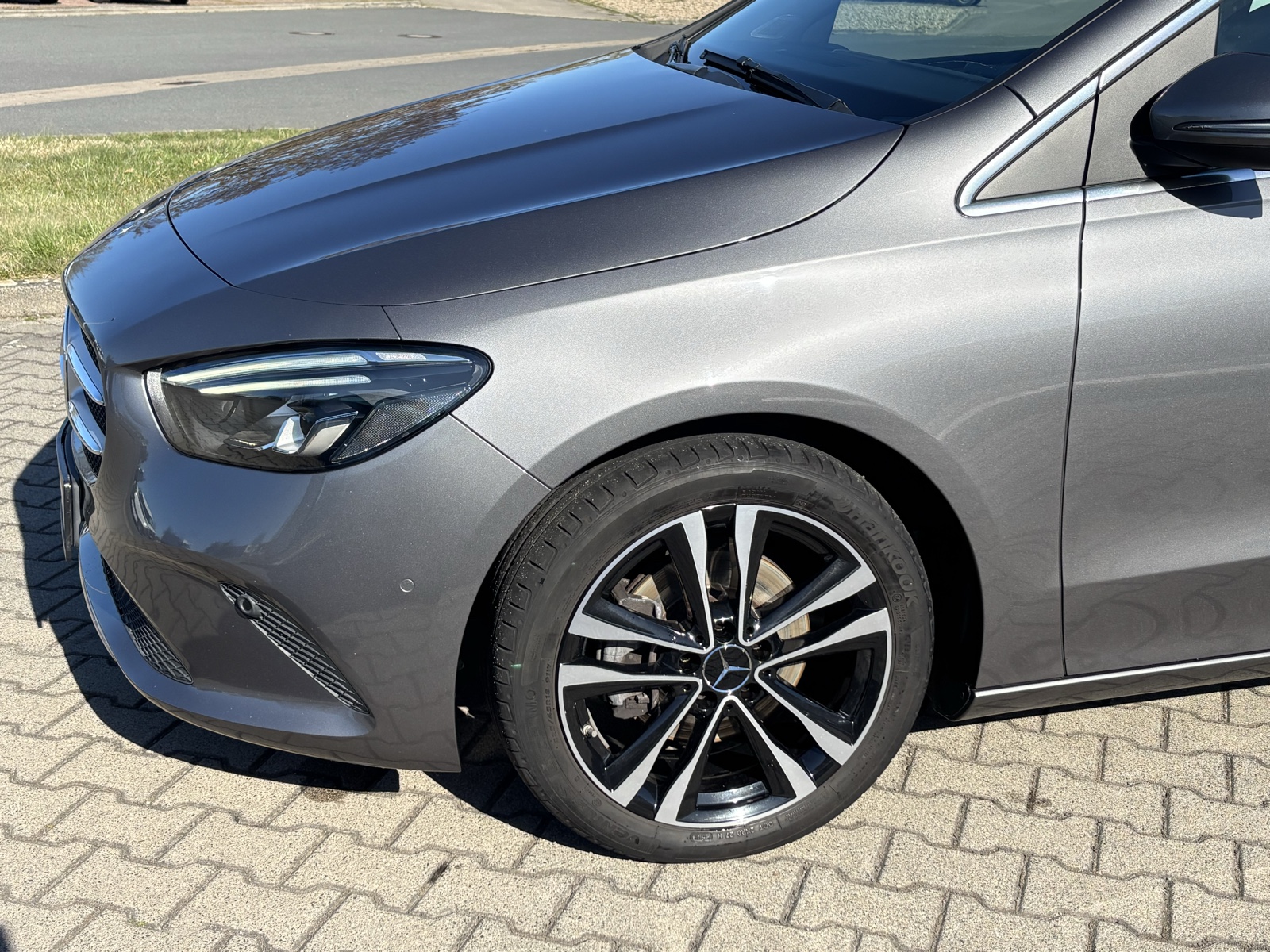 Mercedes-Benz B 200 