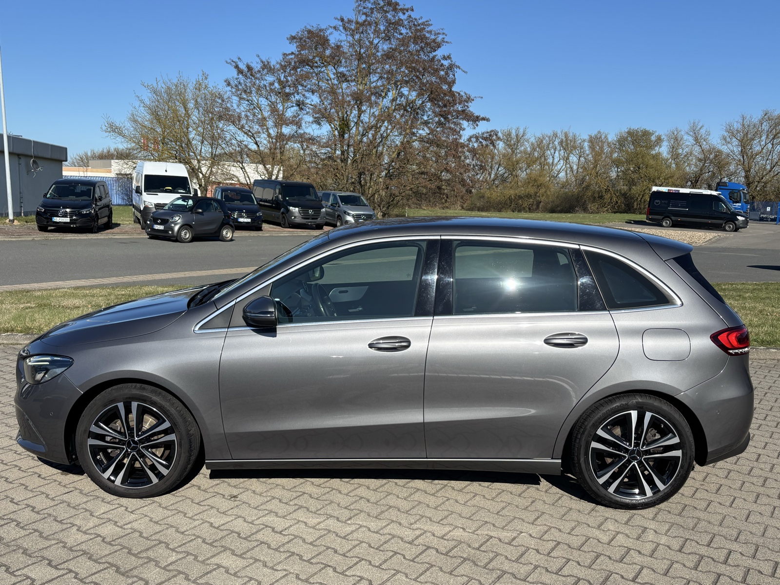 Mercedes-Benz B 200 