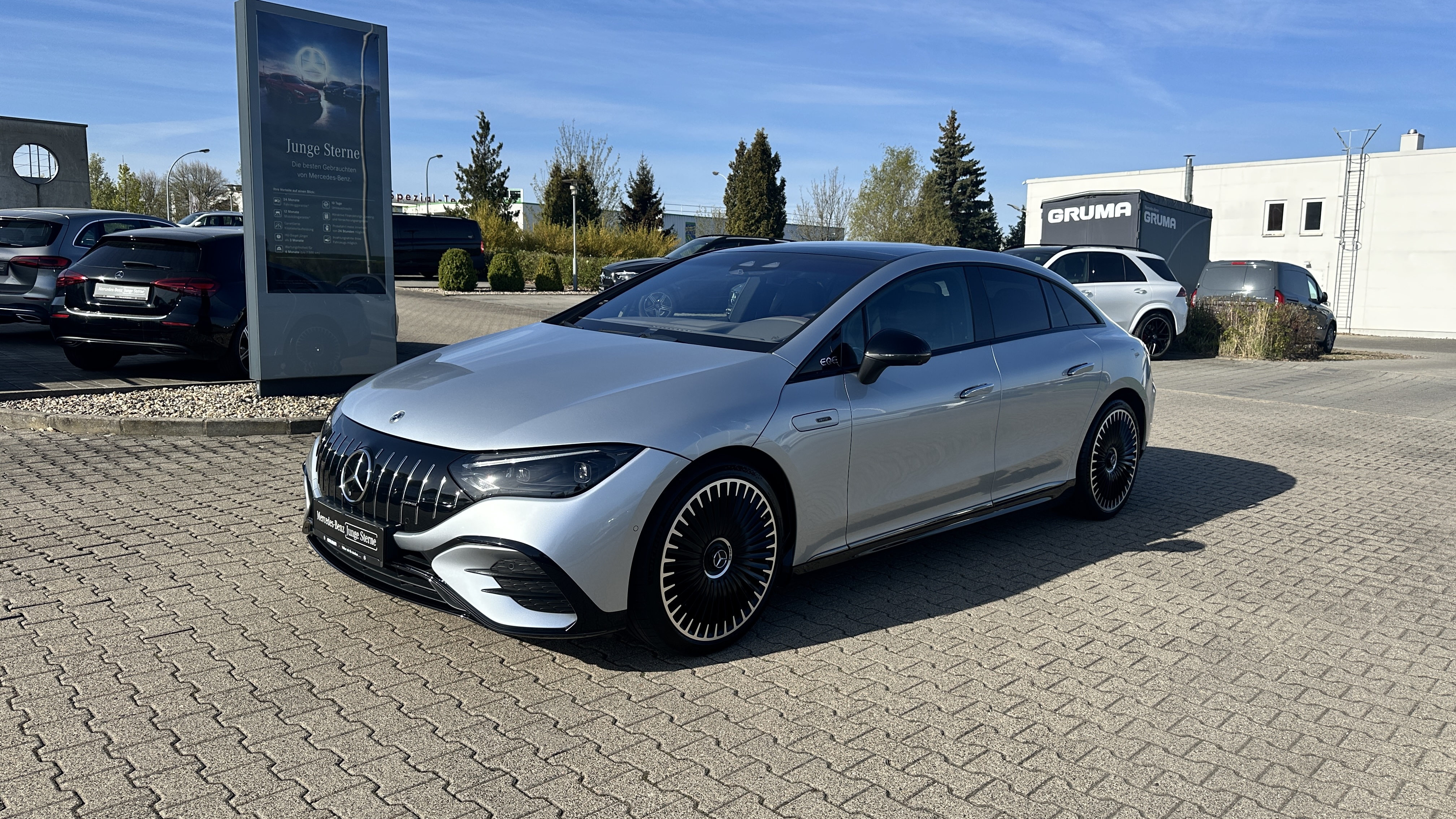 Mercedes-Benz EQE 53 AMG Mercedes-AMG EQE 53 4M+