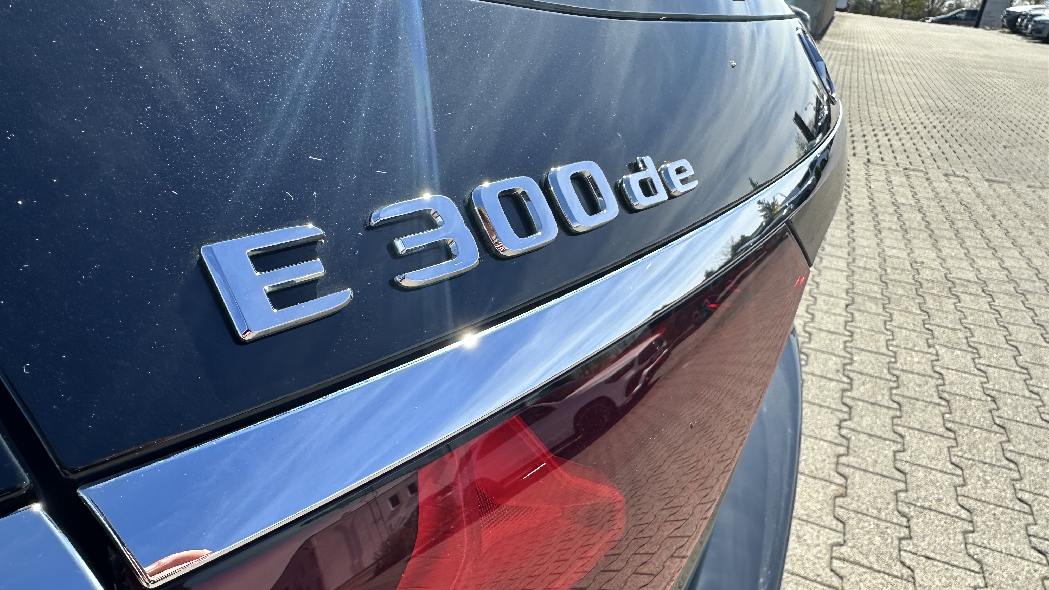 Mercedes-Benz E 300 de 4M T