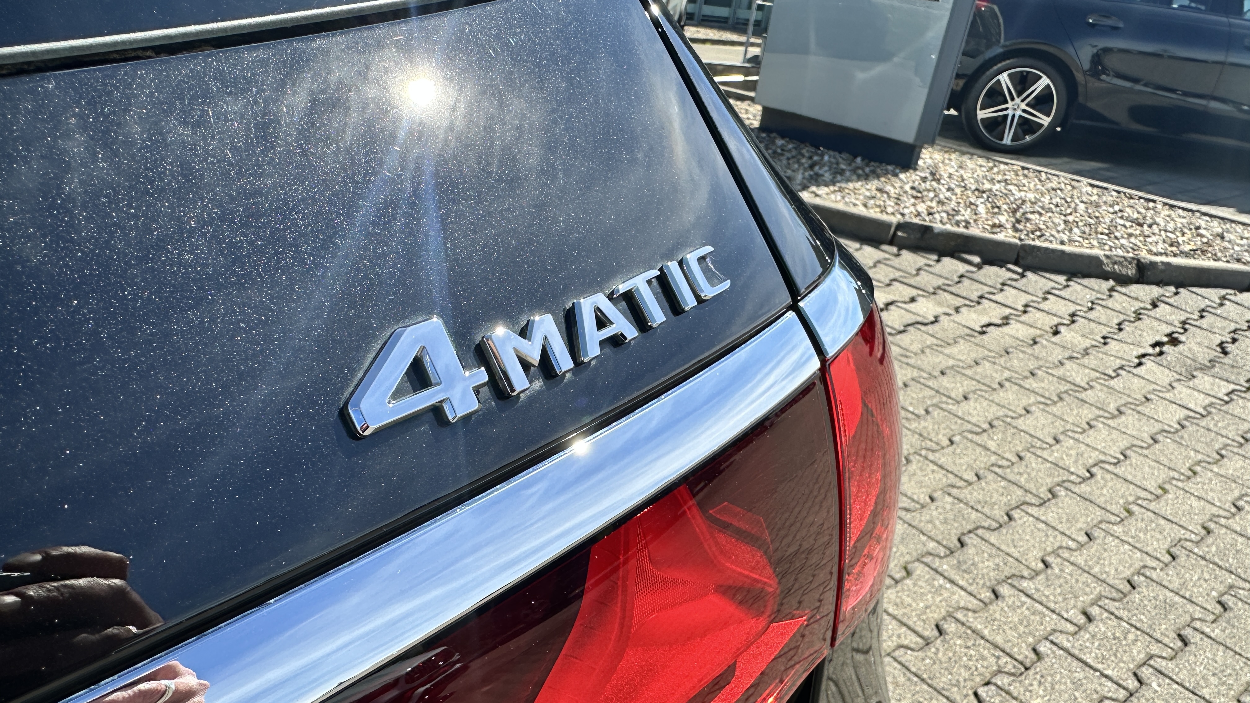 Mercedes-Benz E 300 de 4M T