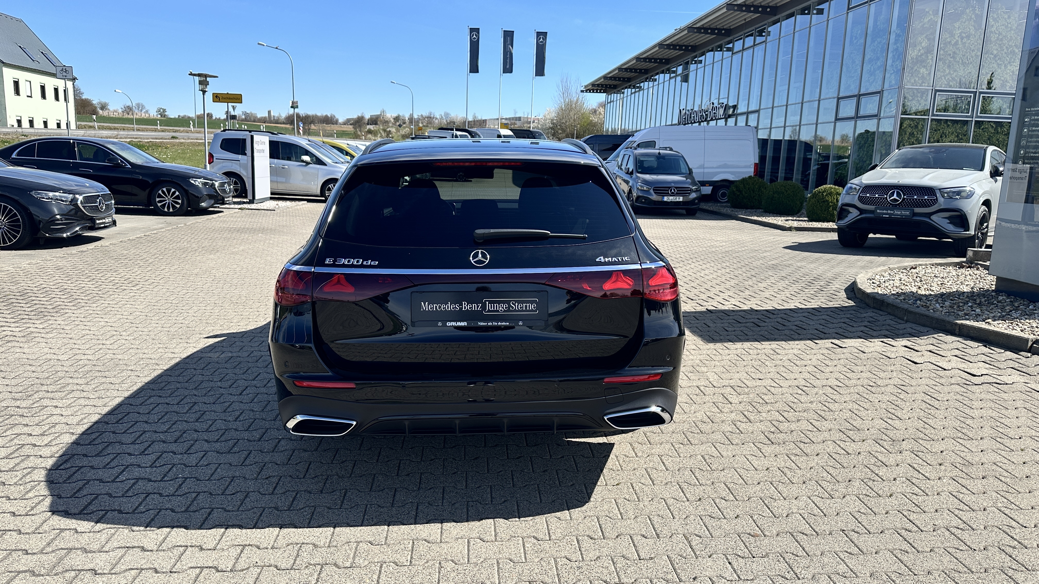 Mercedes-Benz E 300 de 4M T