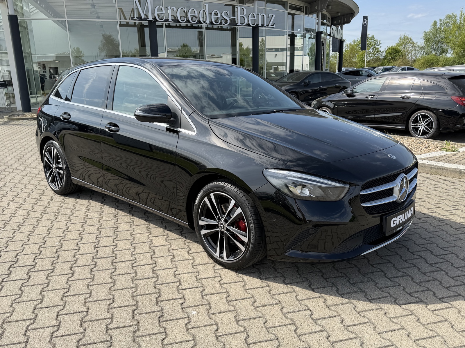 Mercedes-Benz B 180 