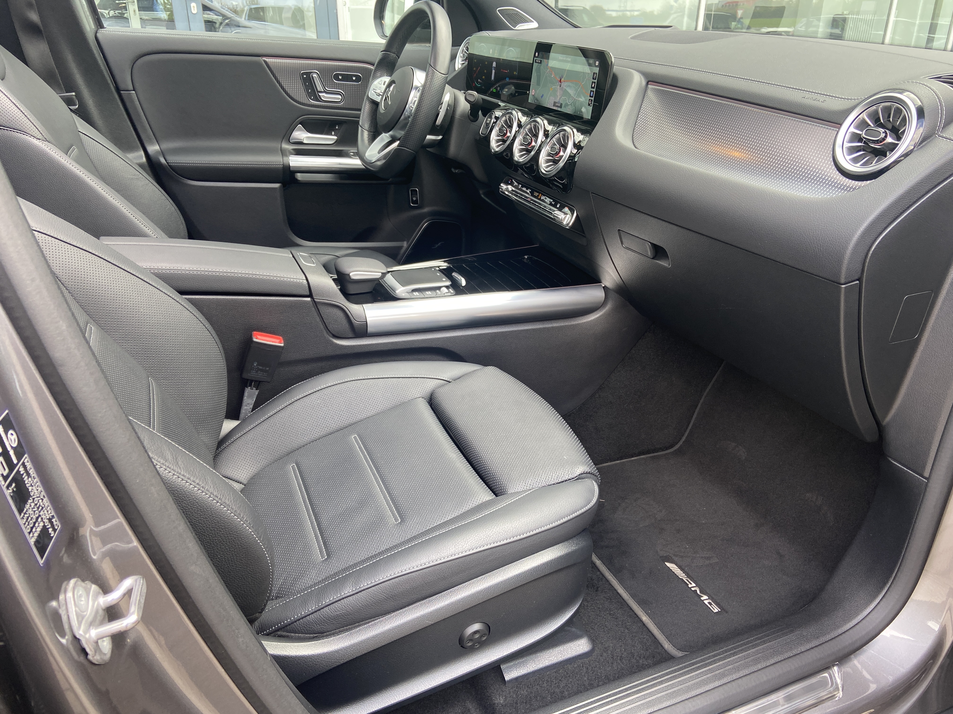 Mercedes-Benz EQA 250 