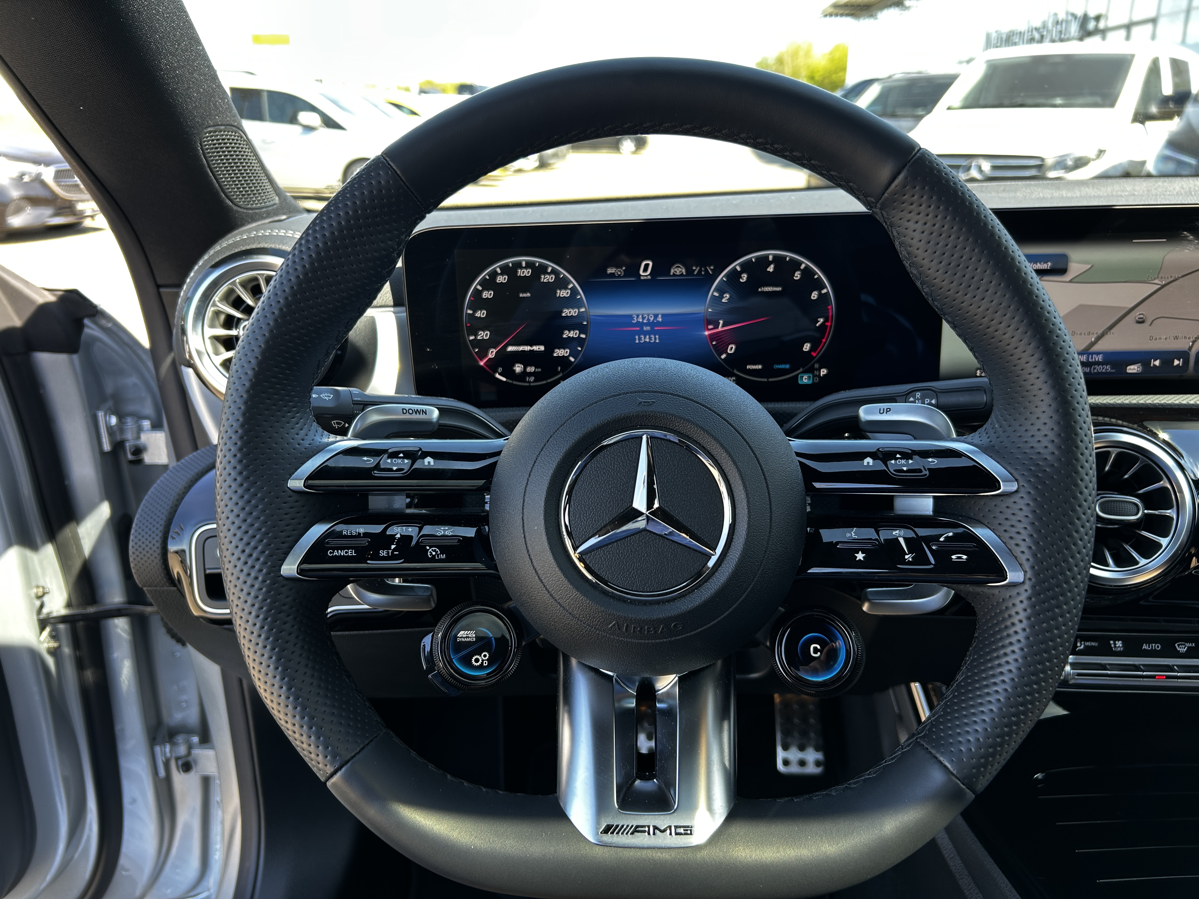 Mercedes-Benz CLA 35 AMG Shooting Brake Mercedes-AMG CLA 35 4M SB