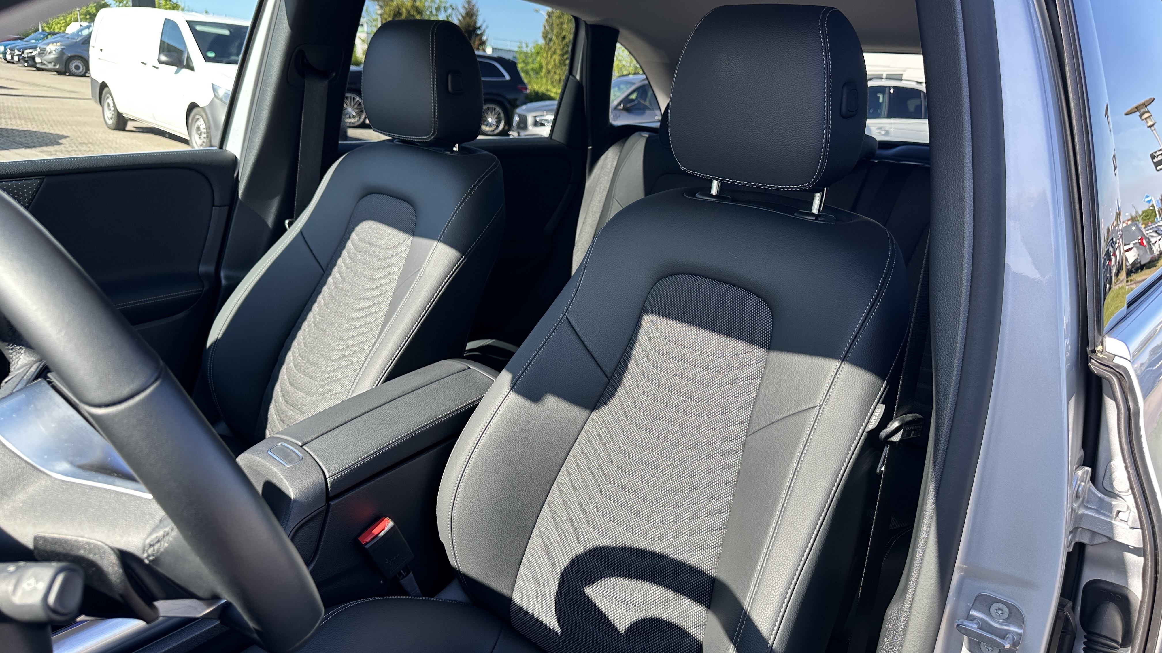 Mercedes-Benz B 220 4MATIC