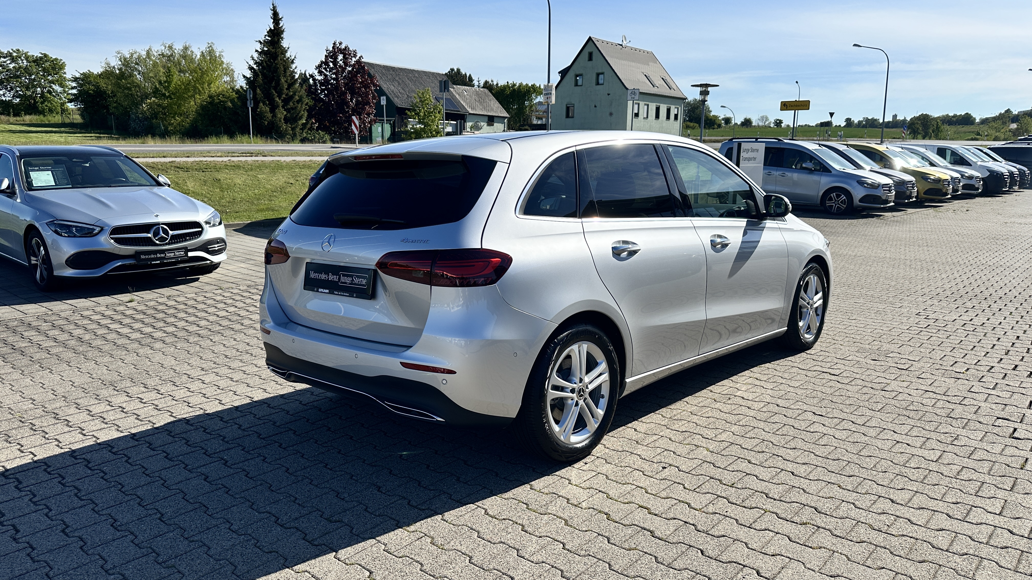 Mercedes-Benz B 220 4MATIC