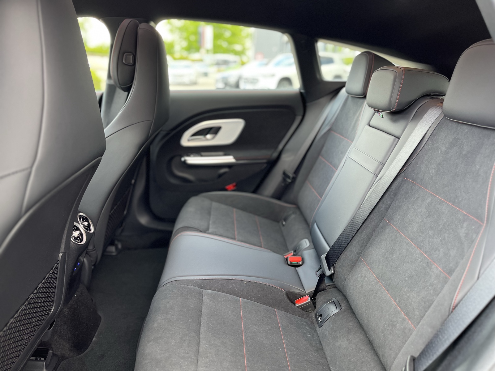 Mercedes-Benz CLA 250 + SB