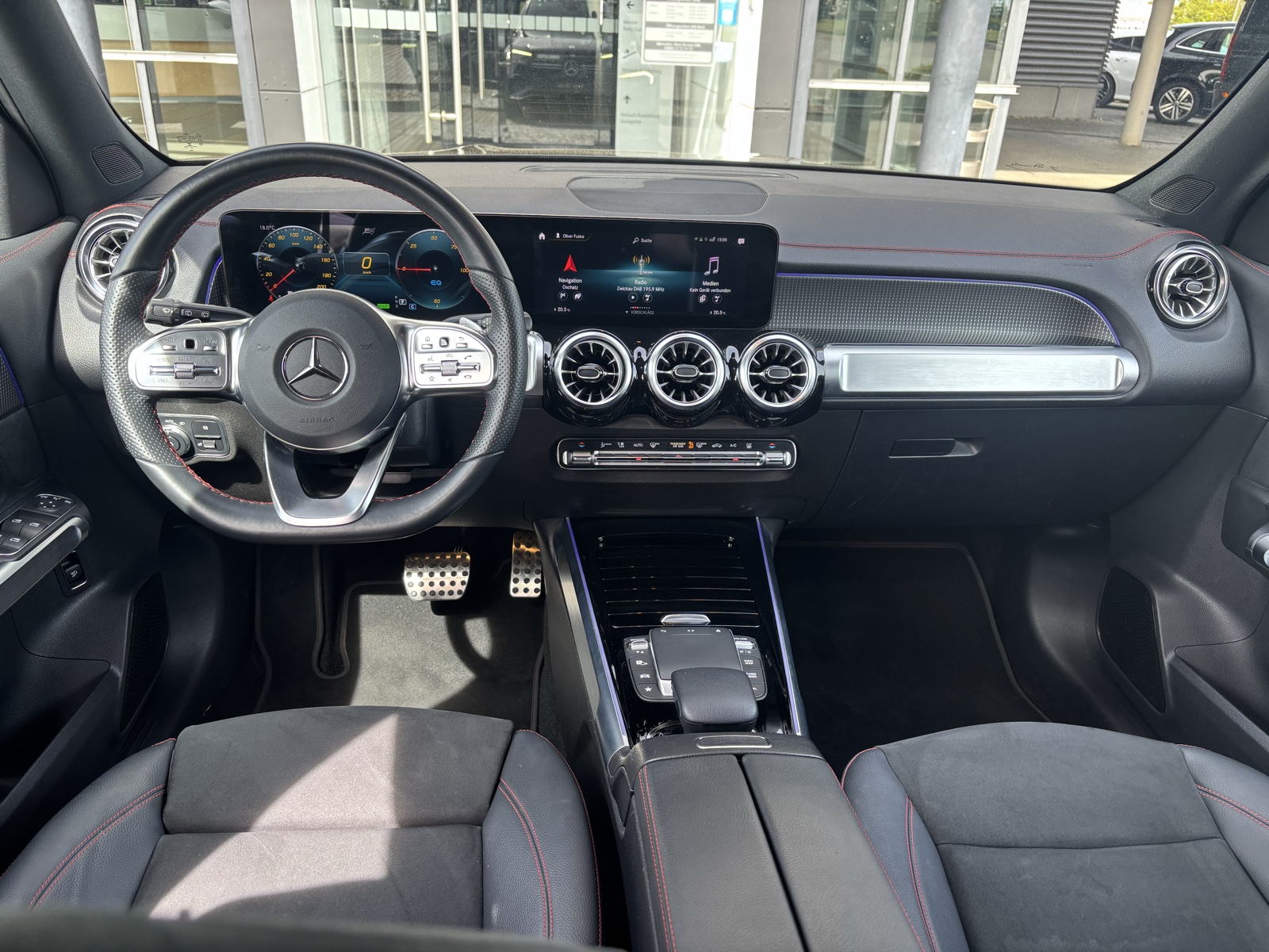 Mercedes-Benz EQB 300 4M