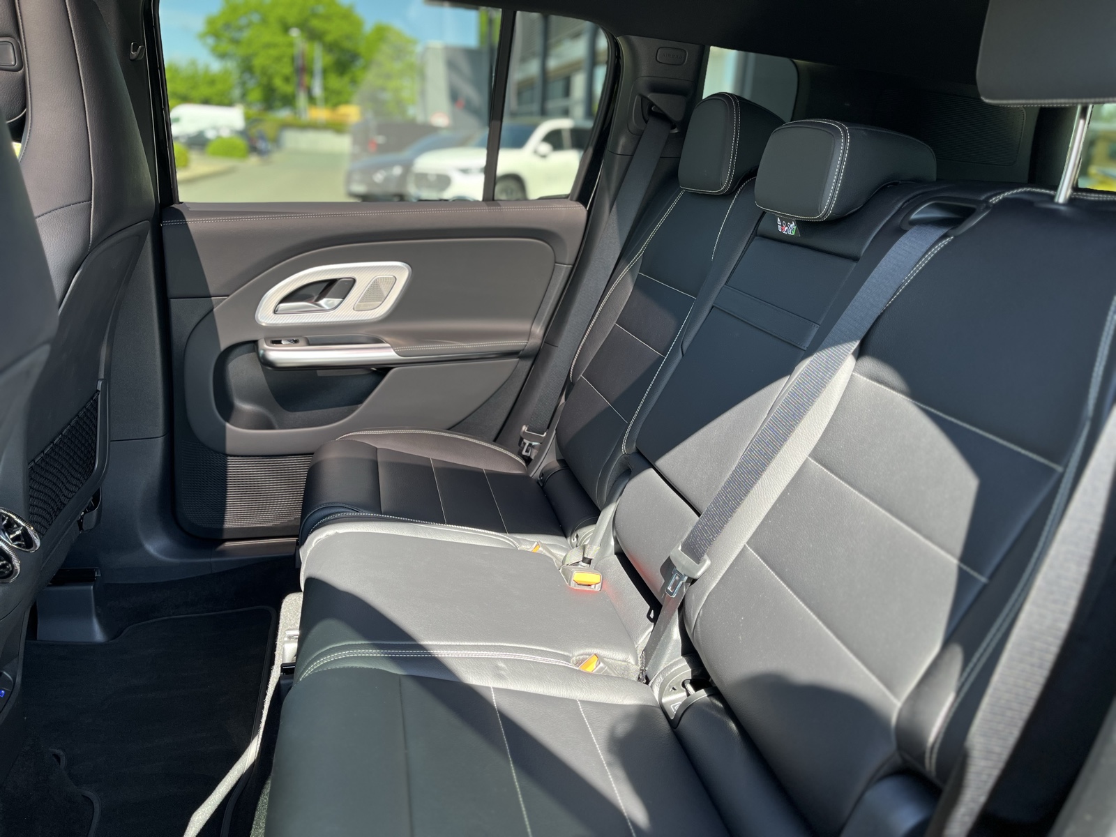 Mercedes-Benz GLB 350 4M