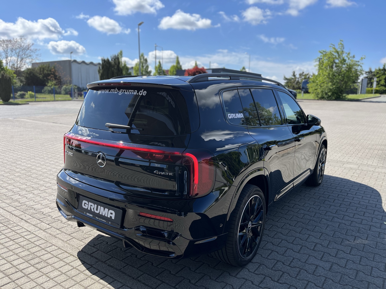 Mercedes-Benz GLB 350 4M
