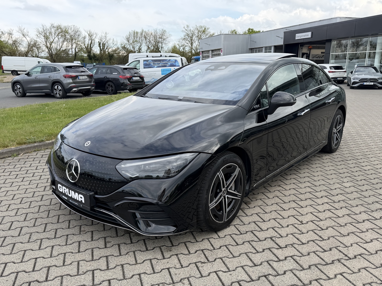 Mercedes-Benz EQE 300 