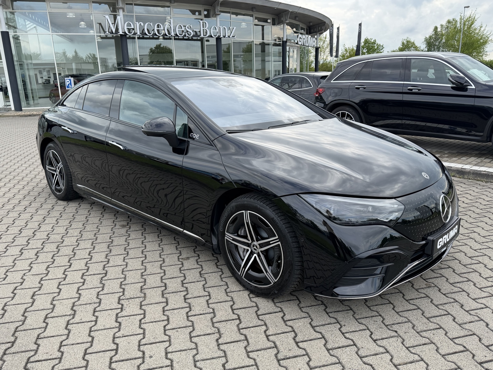 Mercedes-Benz EQE 300 