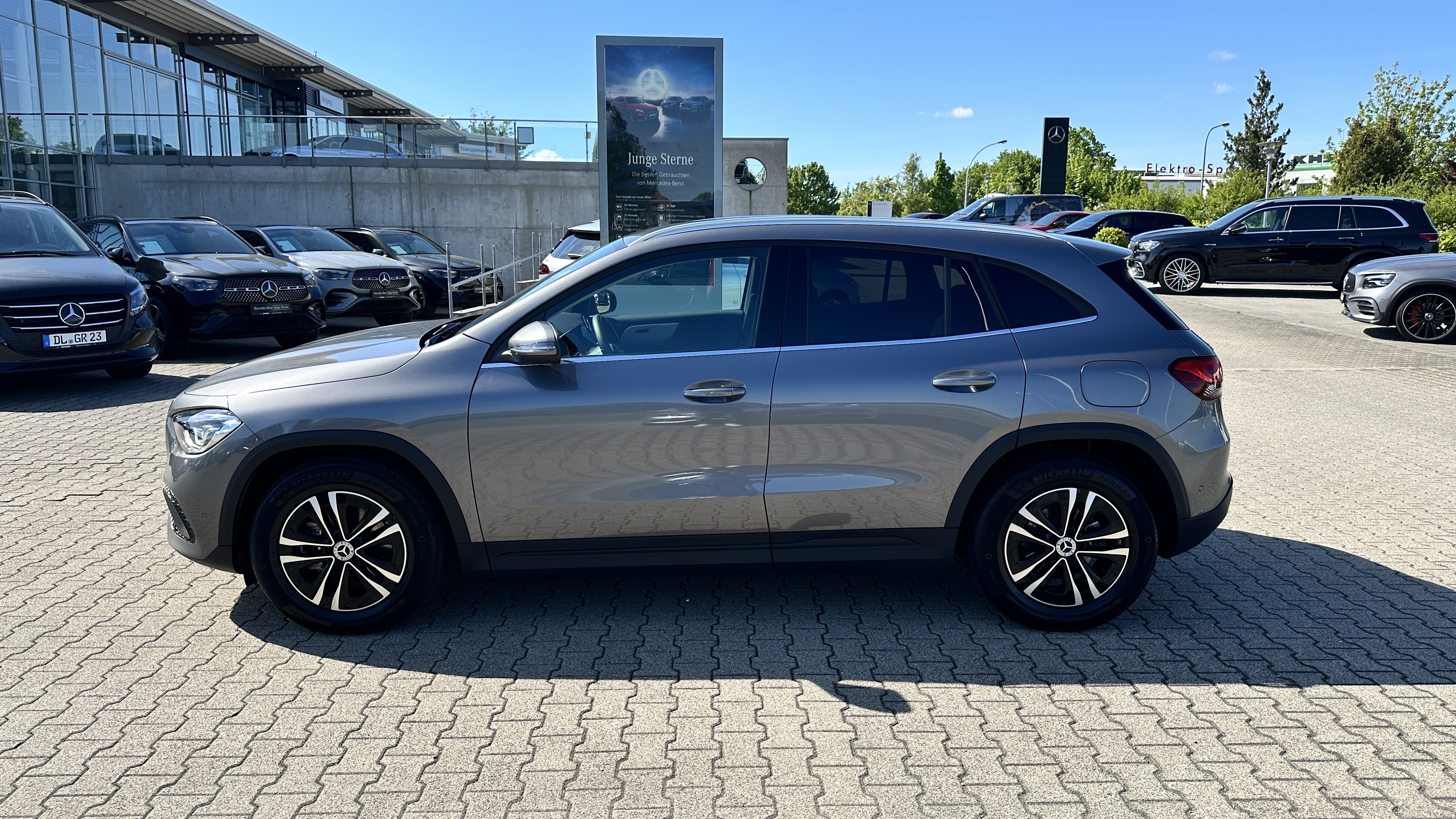 Mercedes-Benz GLA 200 