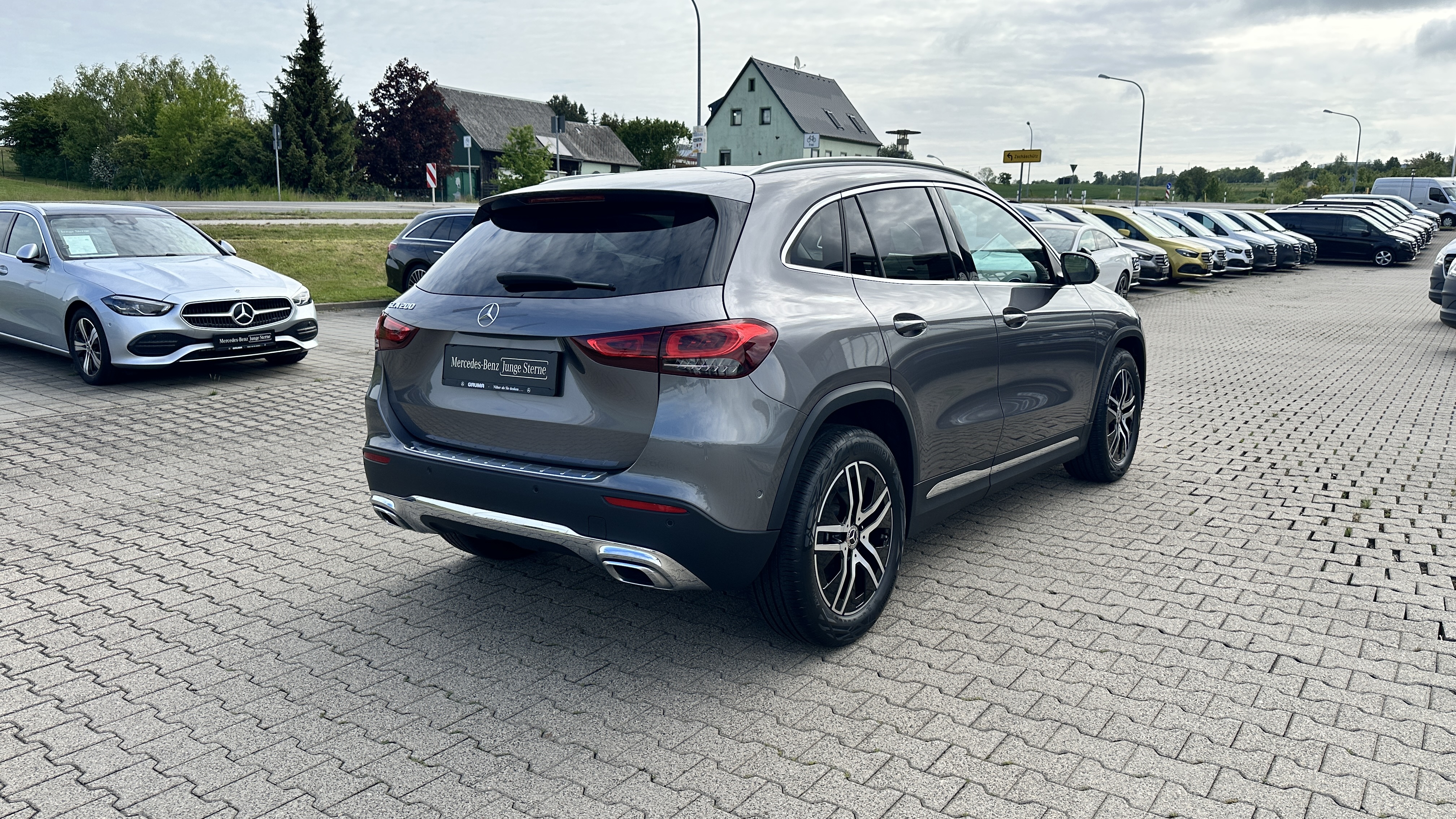Mercedes-Benz GLA 200 