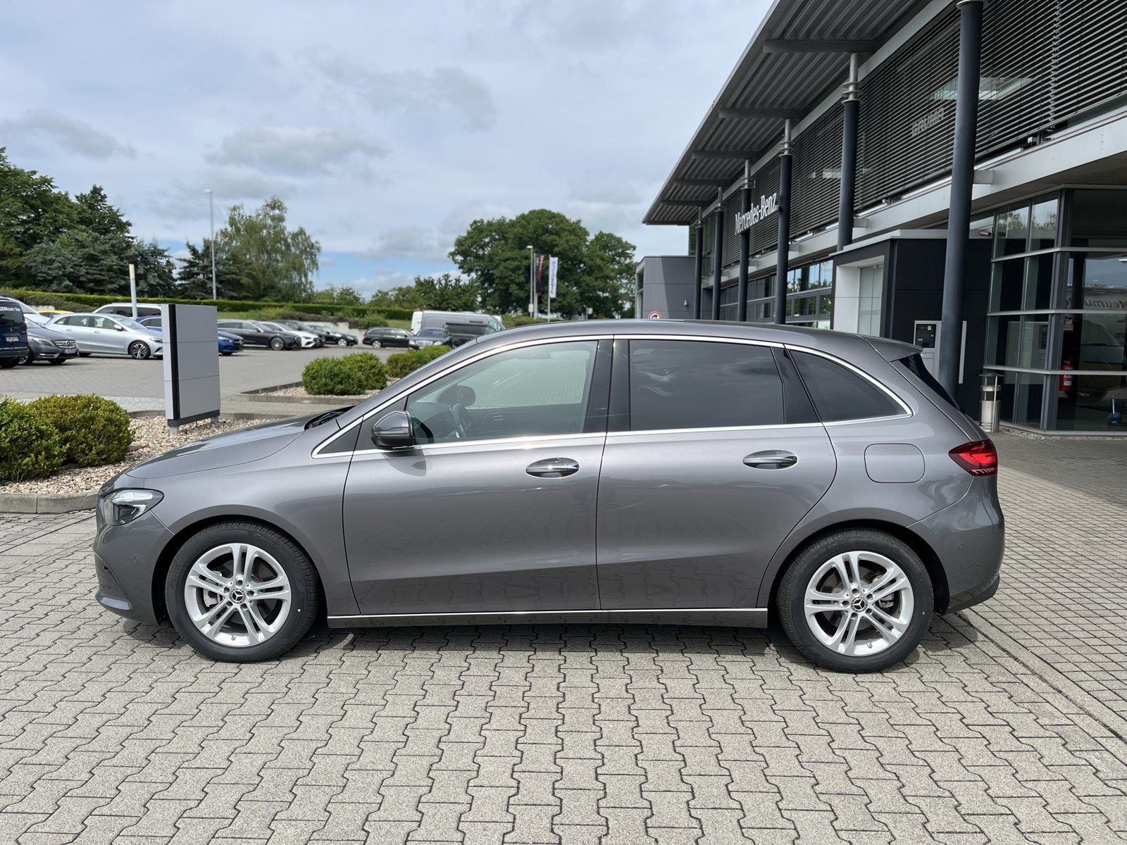 Mercedes-Benz B 200 
