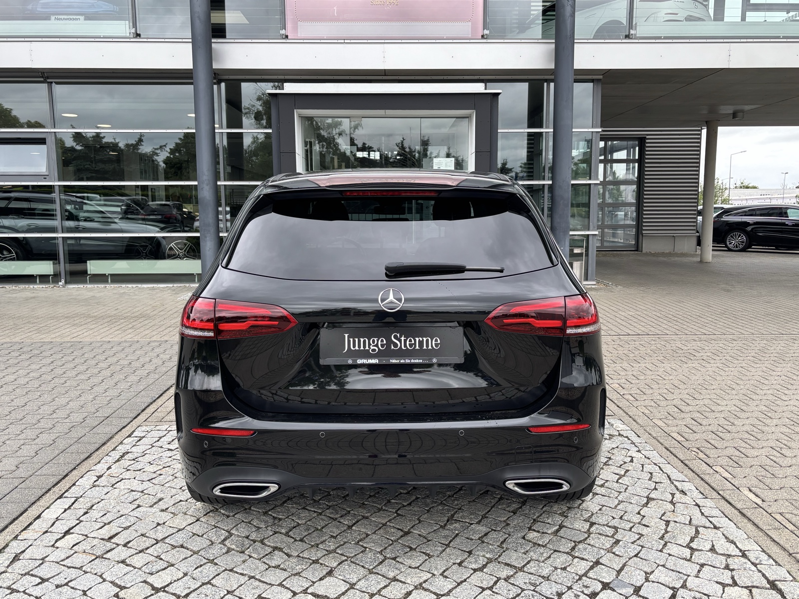 Mercedes-Benz B 220 d 4M