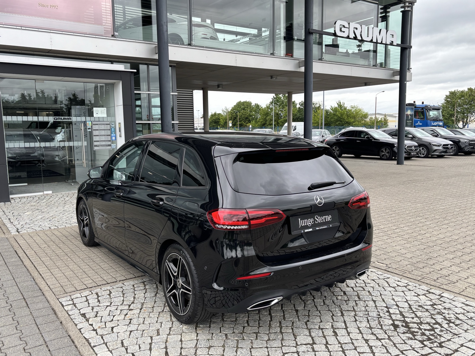Mercedes-Benz B 220 d 4M